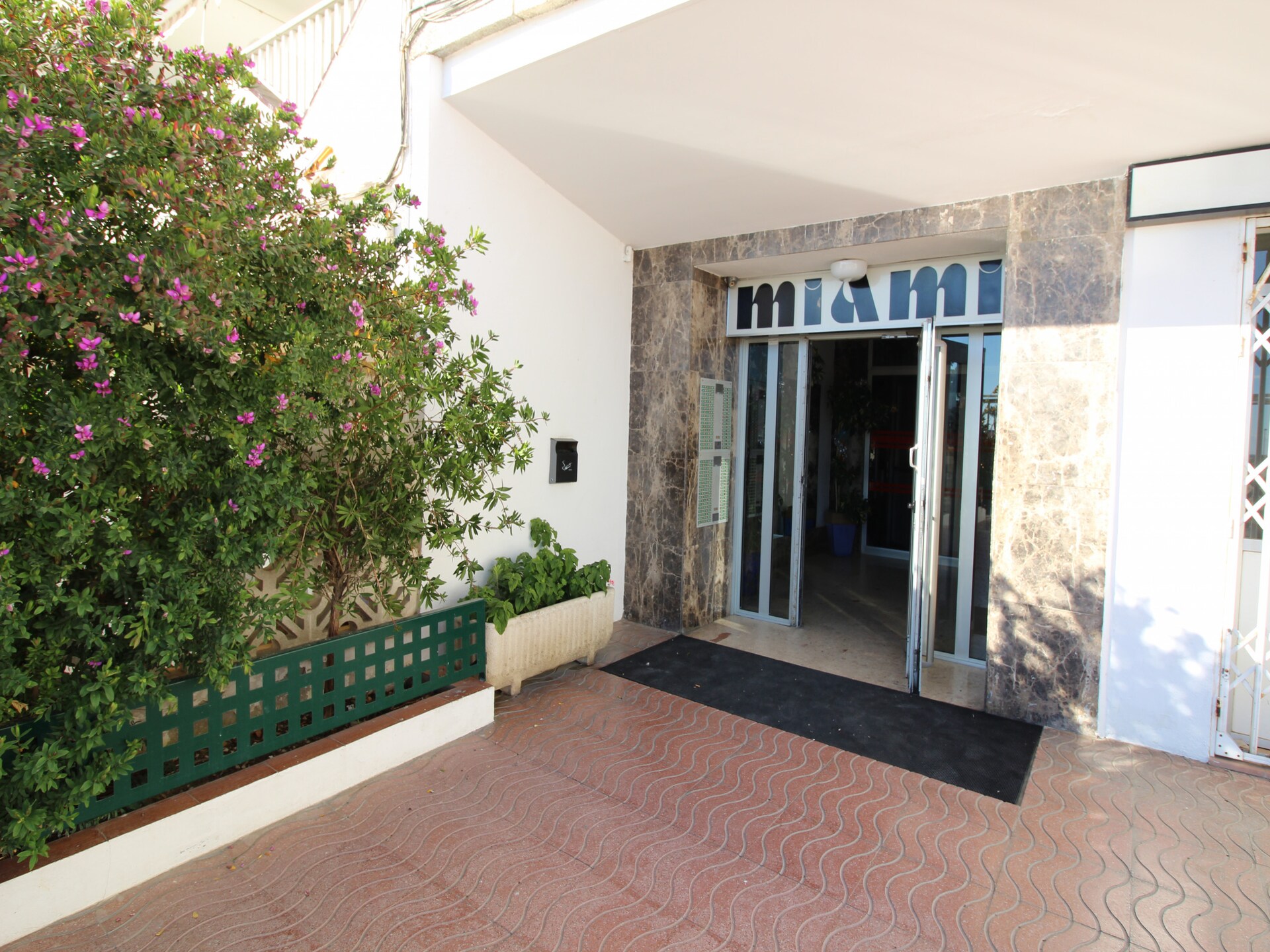Sfeervol appartement aan de golfbaan, 50 meter van het strand in Empuriabrava - foto 25