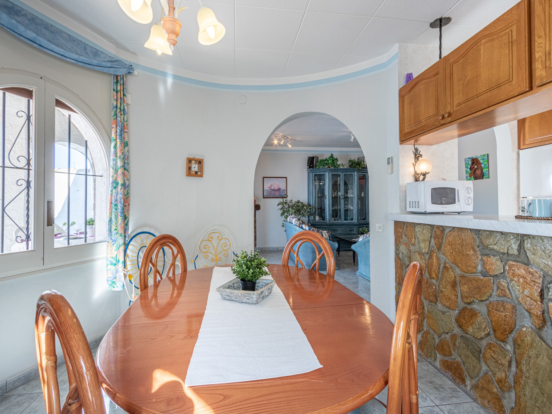 Stijlvolle villa aan de golfbaan in Empuriabrava, 2 km van strand - foto 6