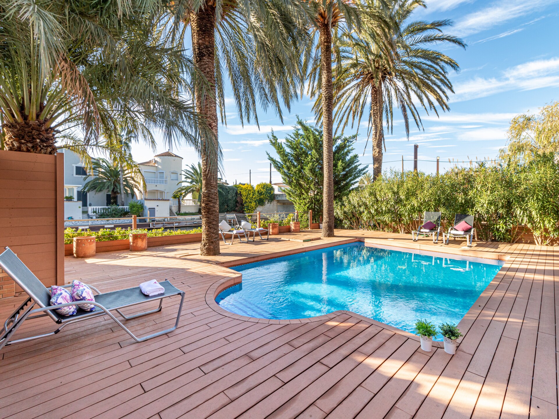 Luxe villa aan golfbaan met privézwembad in Empuriabrava, 10 personen - foto 1