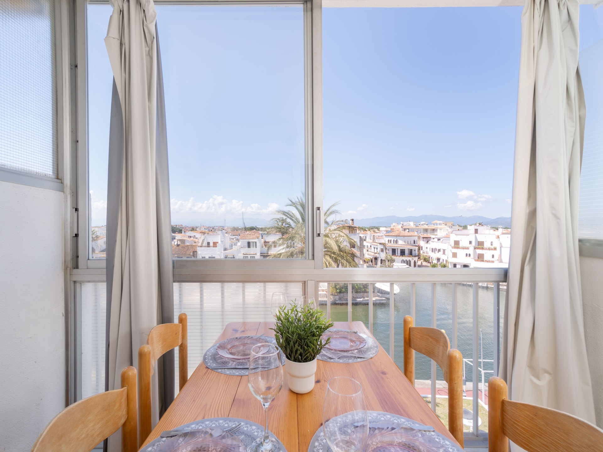 Op 450 m van het strand: appartement met privézwembad in Empuriabrava - foto 28