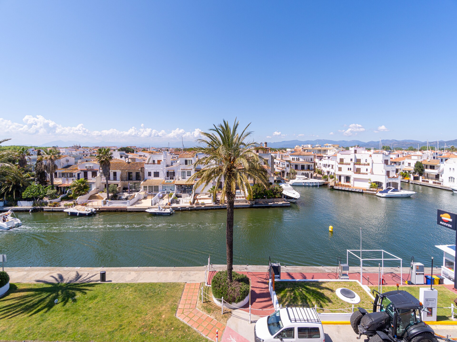 Op 450 m van het strand: appartement met privézwembad in Empuriabrava - foto 26