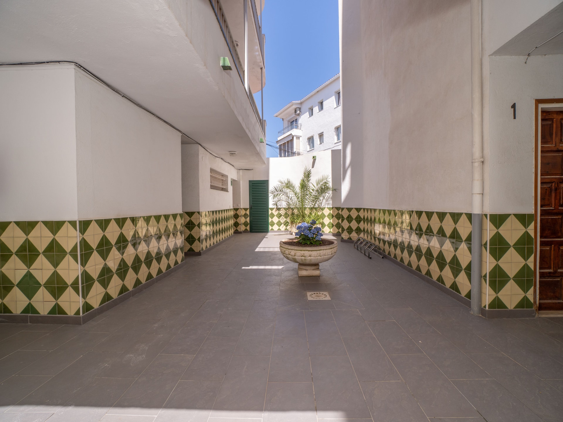 Op 450 m van het strand: appartement met privézwembad in Empuriabrava - foto 18
