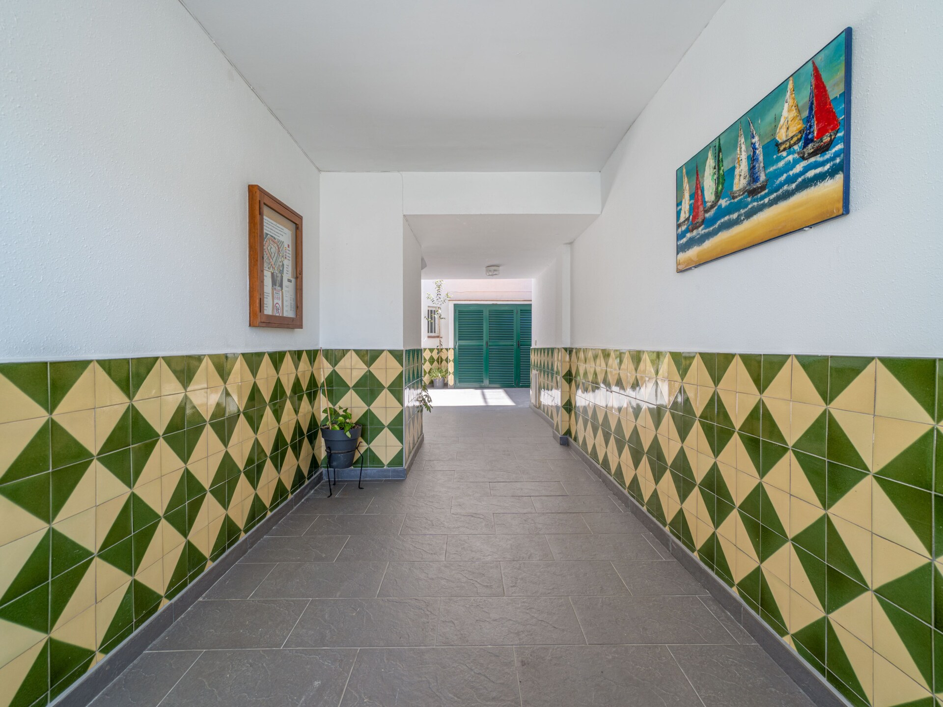 Op 450 m van het strand: appartement met privézwembad in Empuriabrava - foto 21