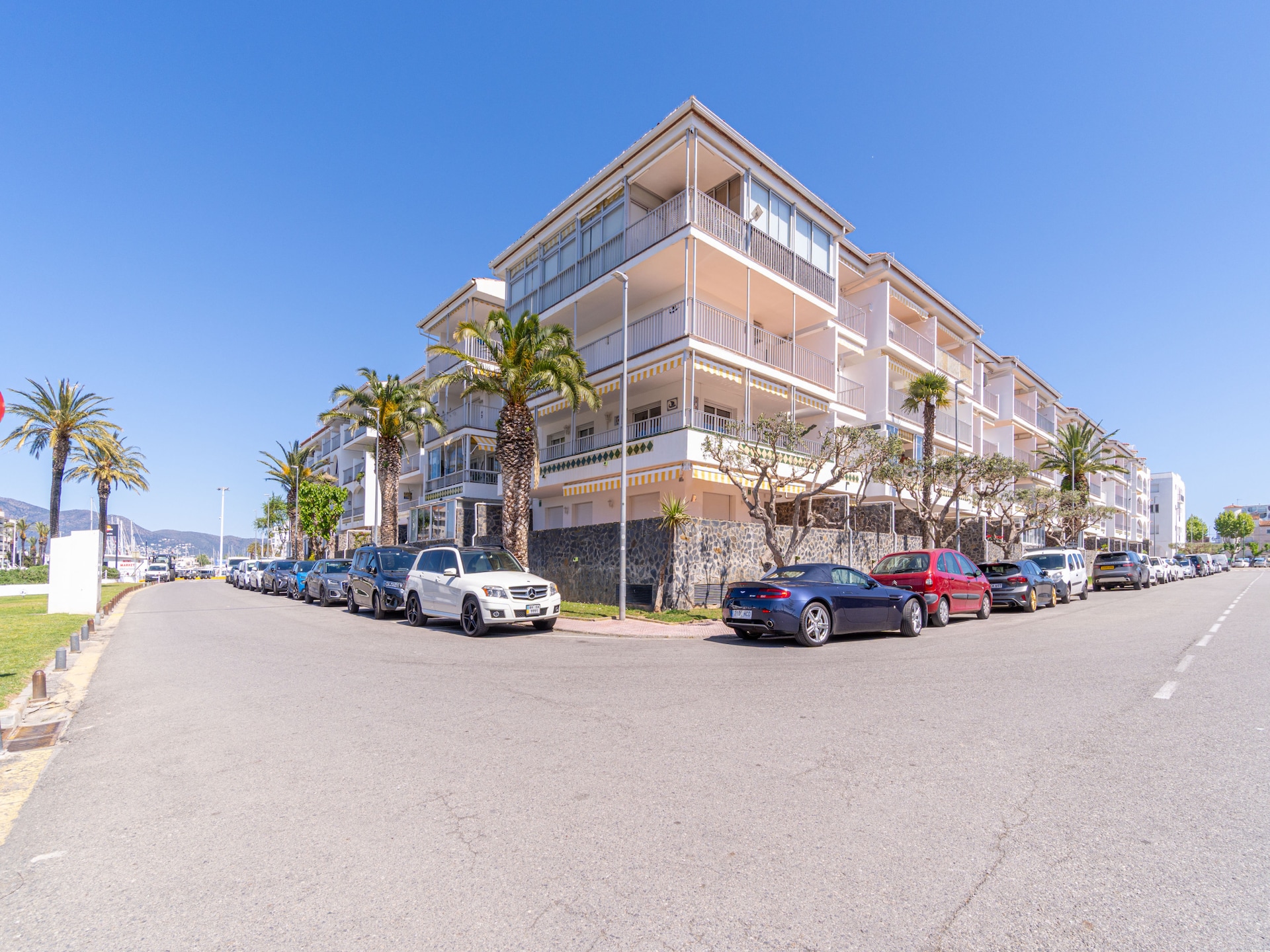 Op 450 m van het strand: appartement met privézwembad in Empuriabrava - foto 25