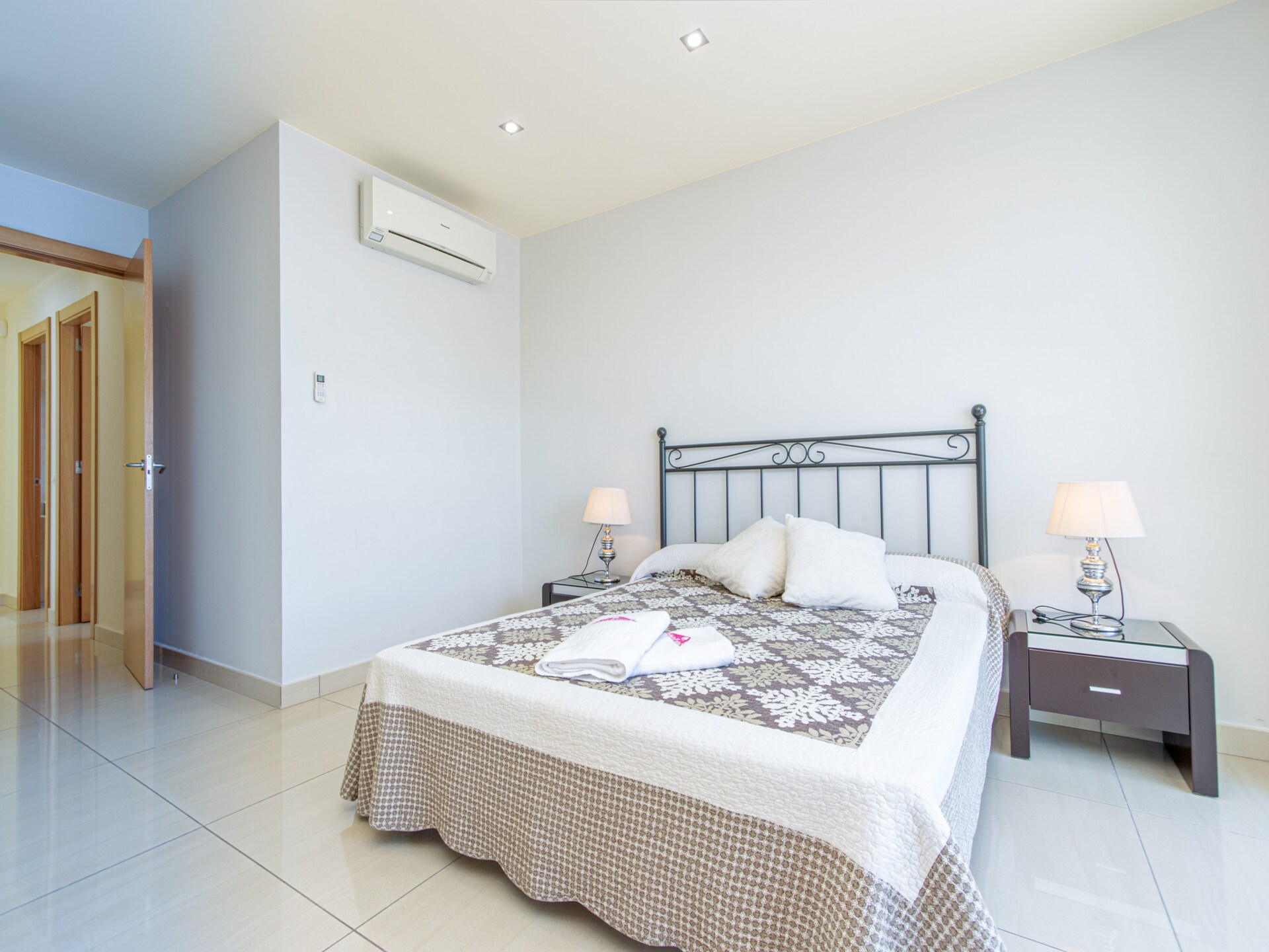 Villa aan golf met privézwembad en aanlegplaats in Empuriabrava - foto 19