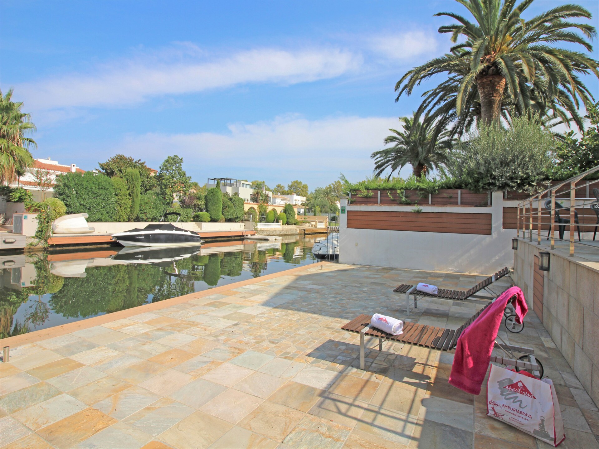 Villa aan golf met privézwembad en aanlegplaats in Empuriabrava - foto 10