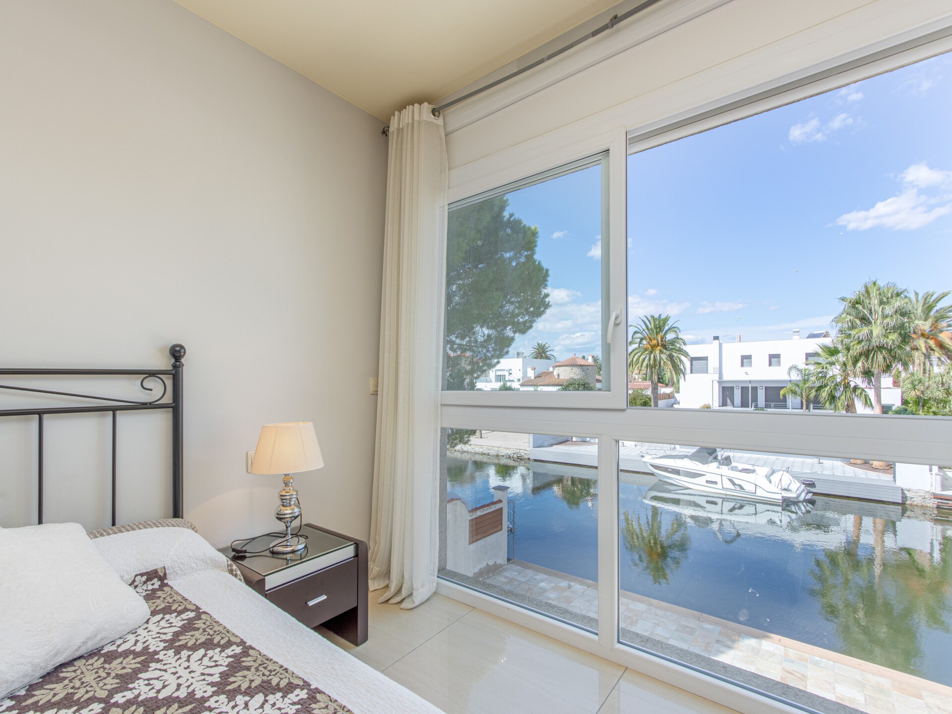 Villa aan golf met privézwembad en aanlegplaats in Empuriabrava - foto 21