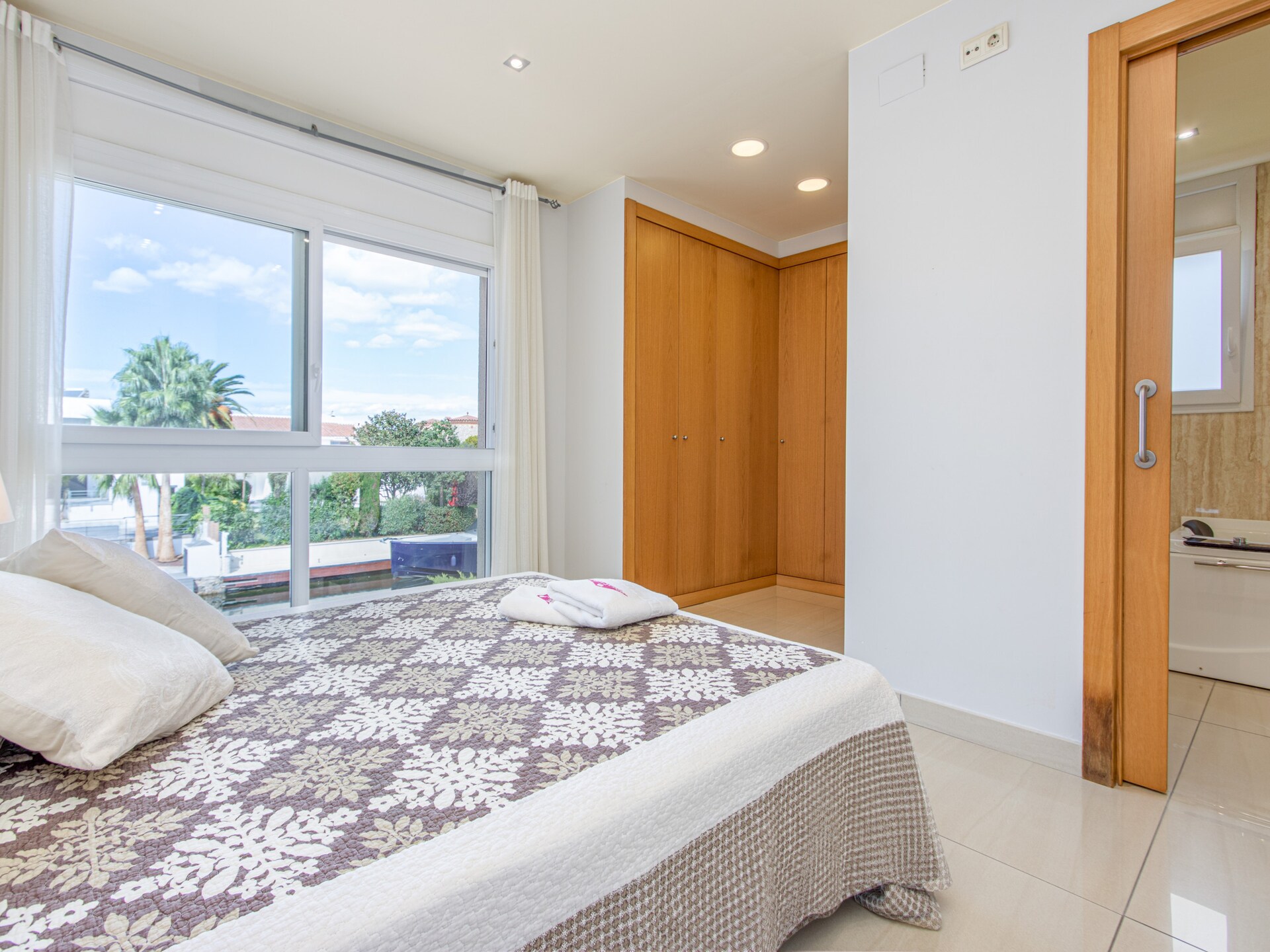 Villa aan golf met privézwembad en aanlegplaats in Empuriabrava - foto 22
