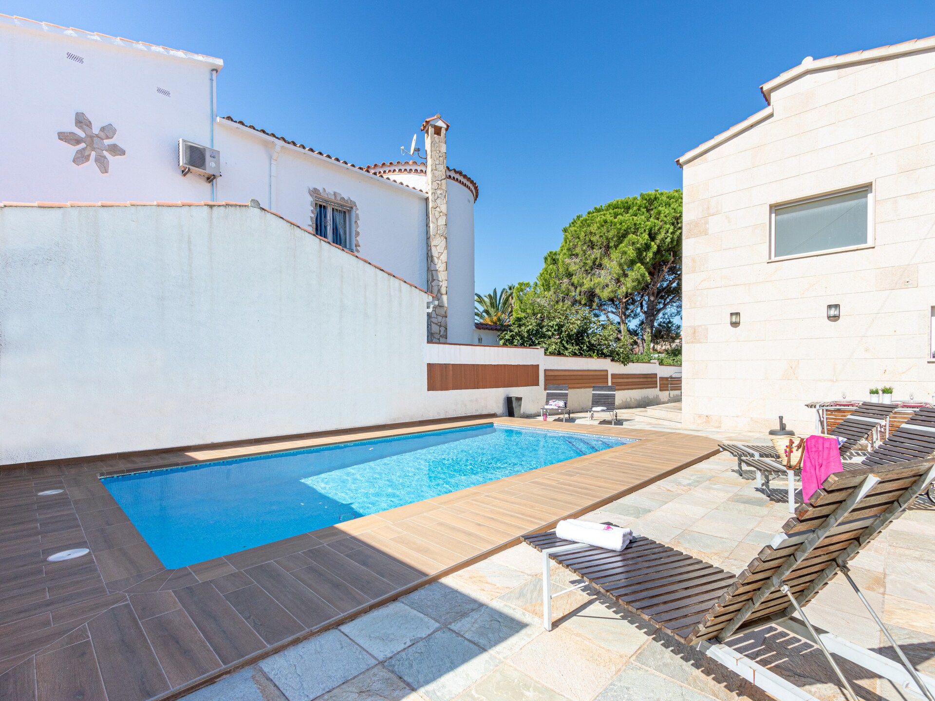 Villa aan golf met privézwembad en aanlegplaats in Empuriabrava - foto 7