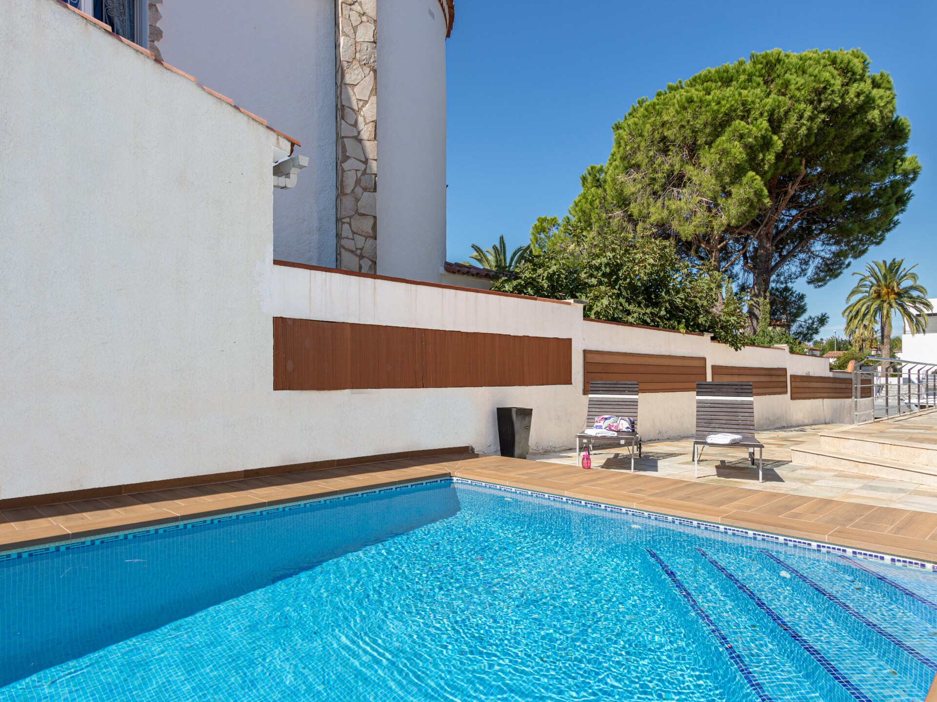 Villa aan golf met privézwembad en aanlegplaats in Empuriabrava - foto 9