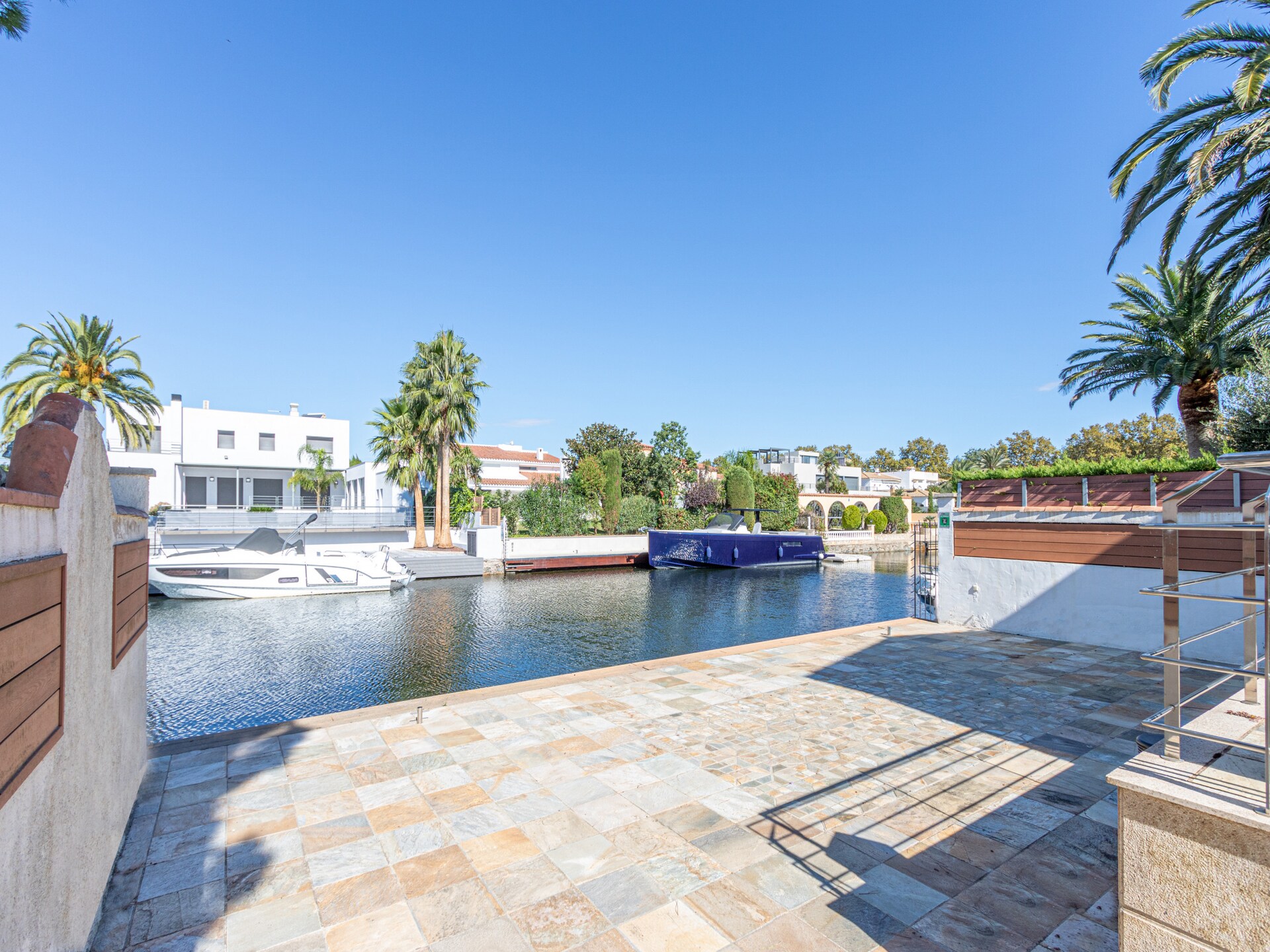 Villa aan golf met privézwembad en aanlegplaats in Empuriabrava - foto 45