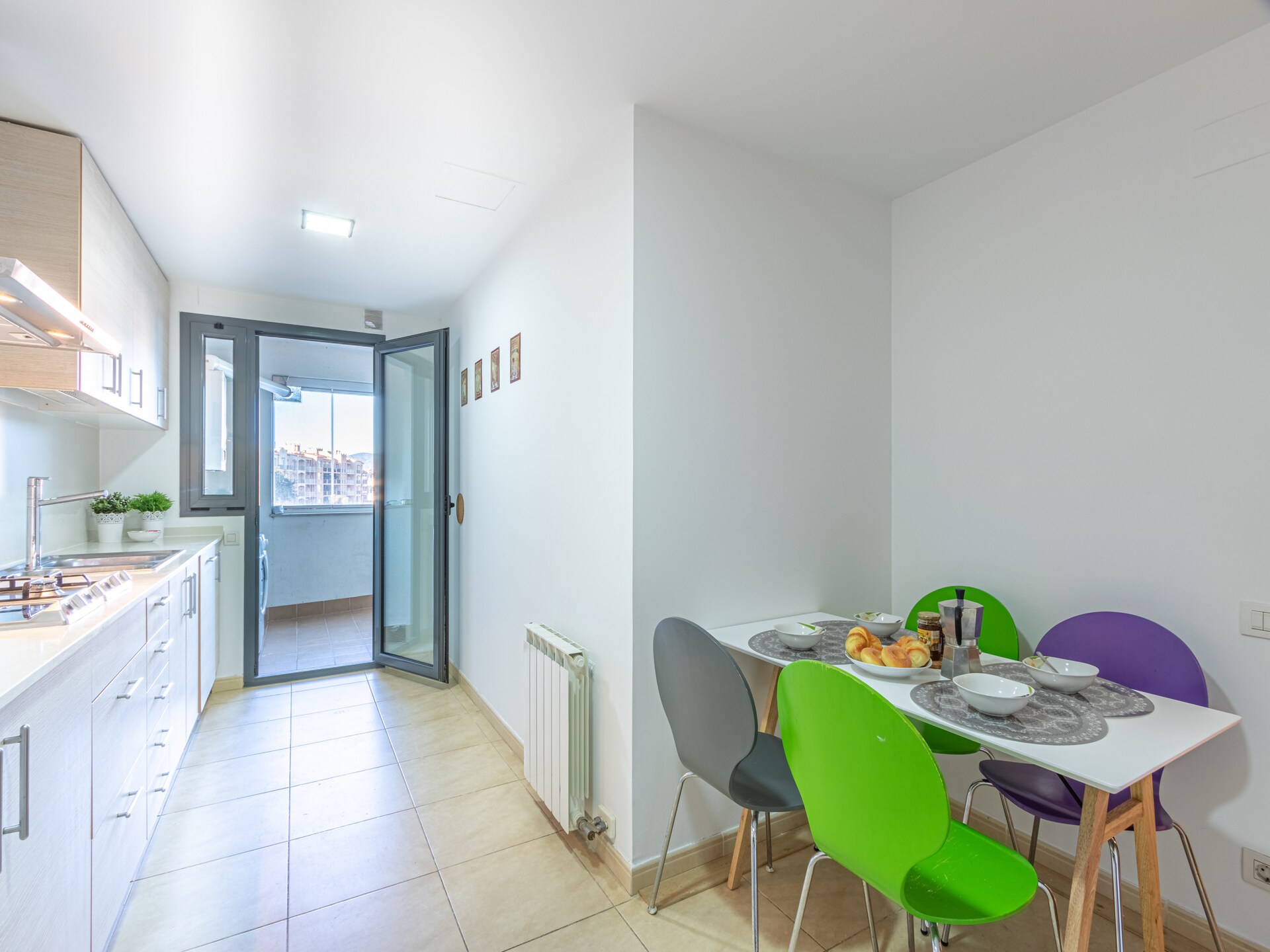 Stijlvol appartement aan de golfbaan in Empuriabrava, strand op 100m - foto 13