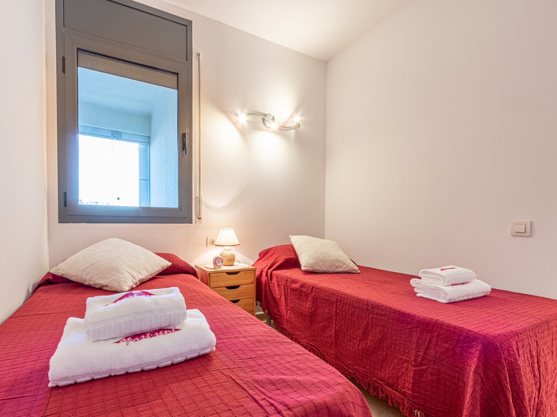 Stijlvol appartement aan de golfbaan in Empuriabrava, strand op 100m - foto 19