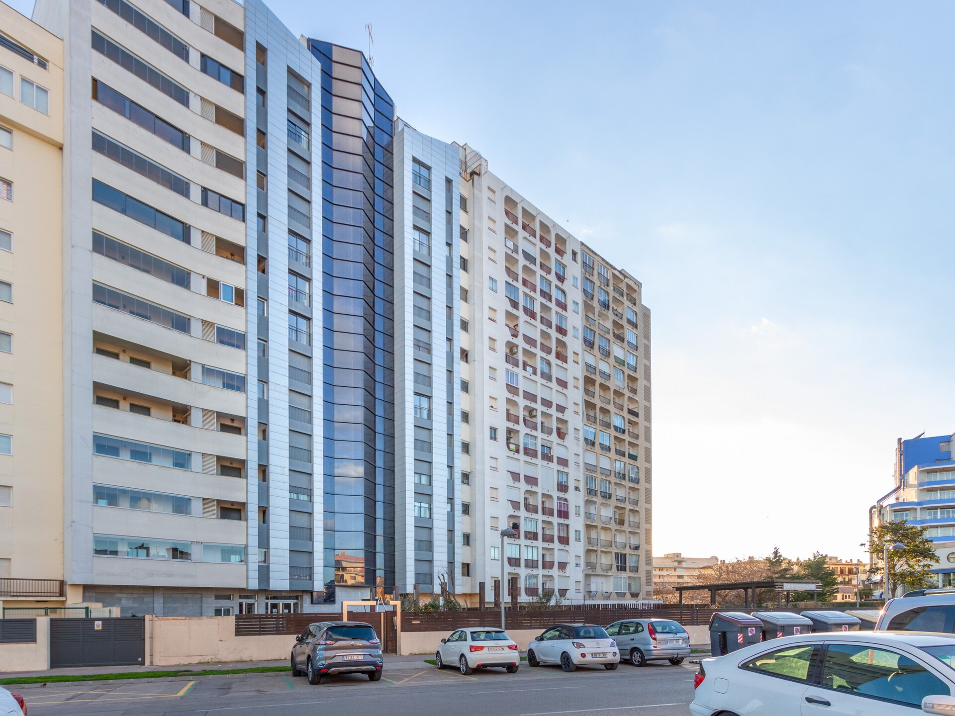 Stijlvol appartement aan de golfbaan in Empuriabrava, strand op 100m - foto 35