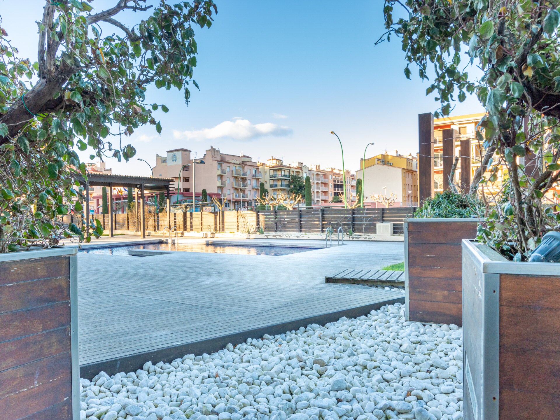 Stijlvol appartement aan de golfbaan in Empuriabrava, strand op 100m - foto 37