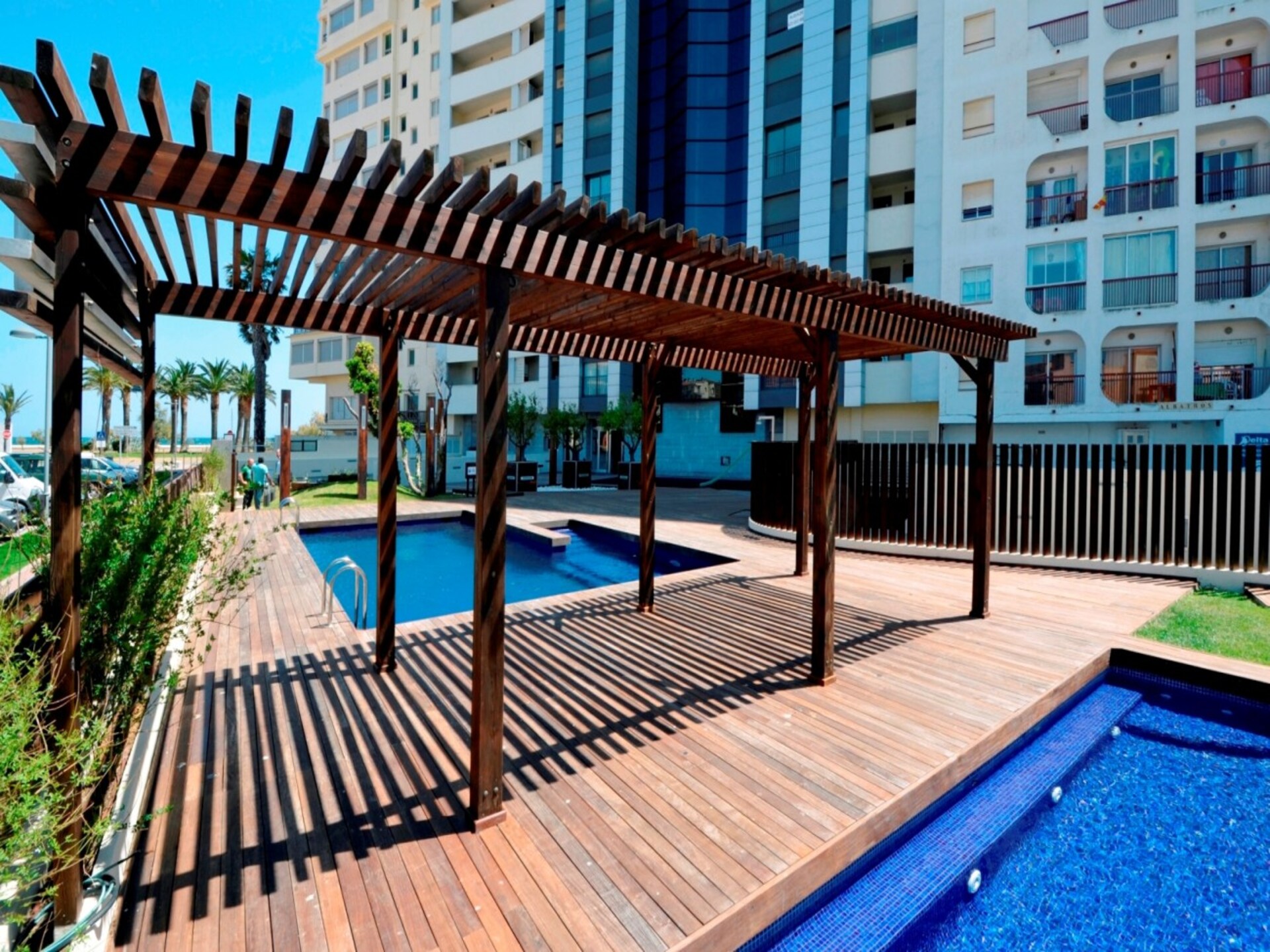 Stijlvol appartement aan de golfbaan in Empuriabrava, strand op 100m - foto 38