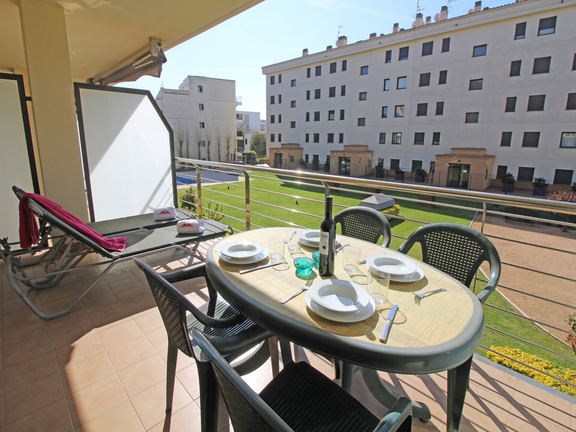 Licht appartement in Roses, 150m van strand met zwembad & parkeerplaats - foto 32