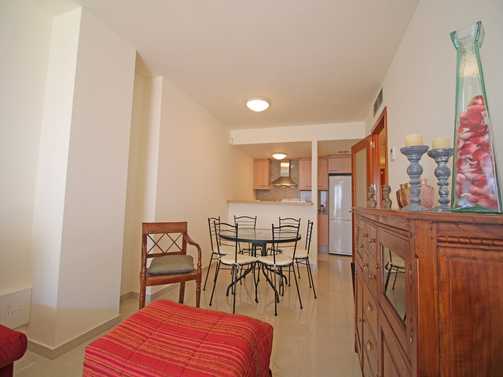 Licht appartement in Roses, 150m van strand met zwembad & parkeerplaats - foto 10