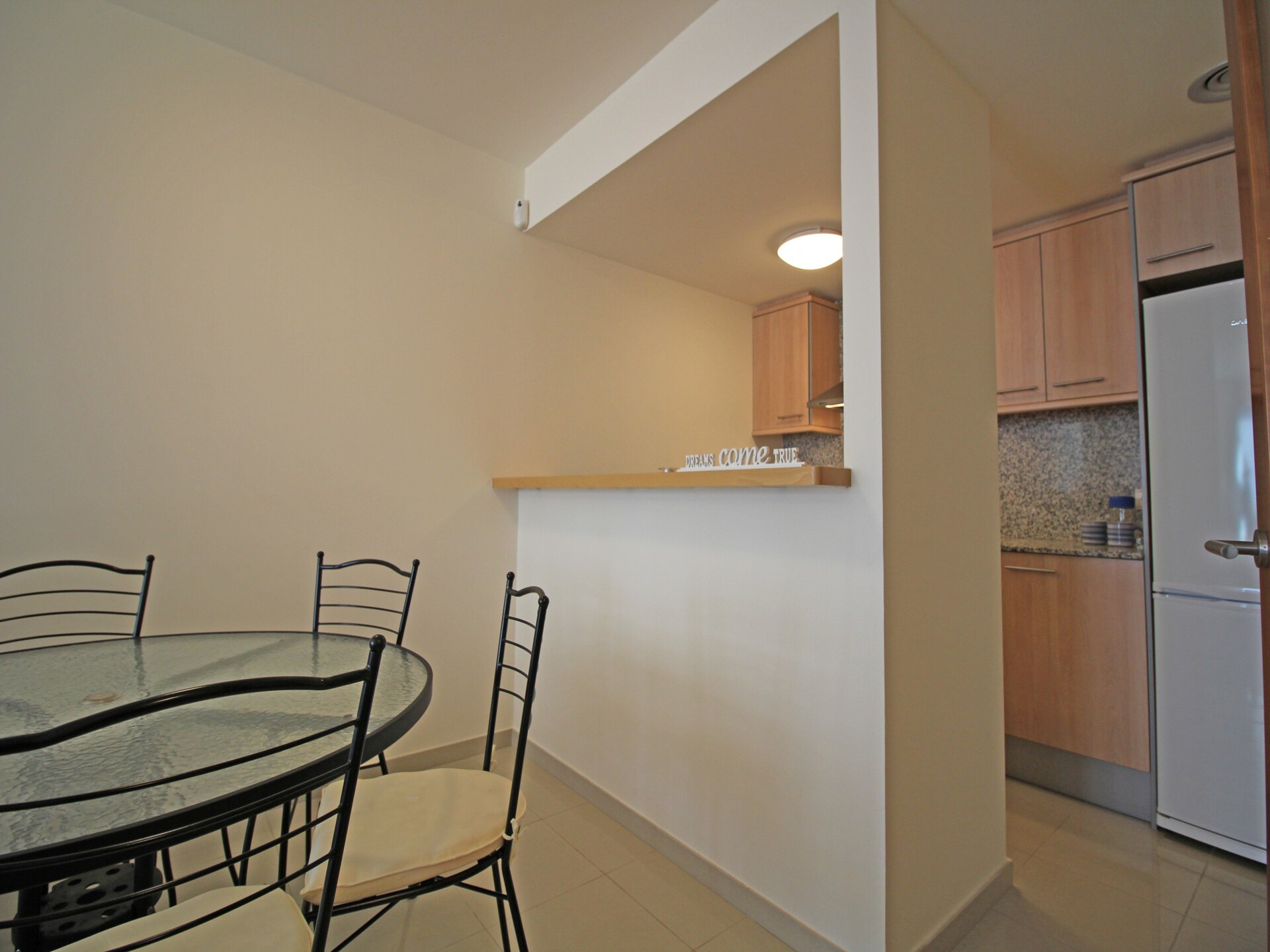 Licht appartement in Roses, 150m van strand met zwembad & parkeerplaats - foto 11