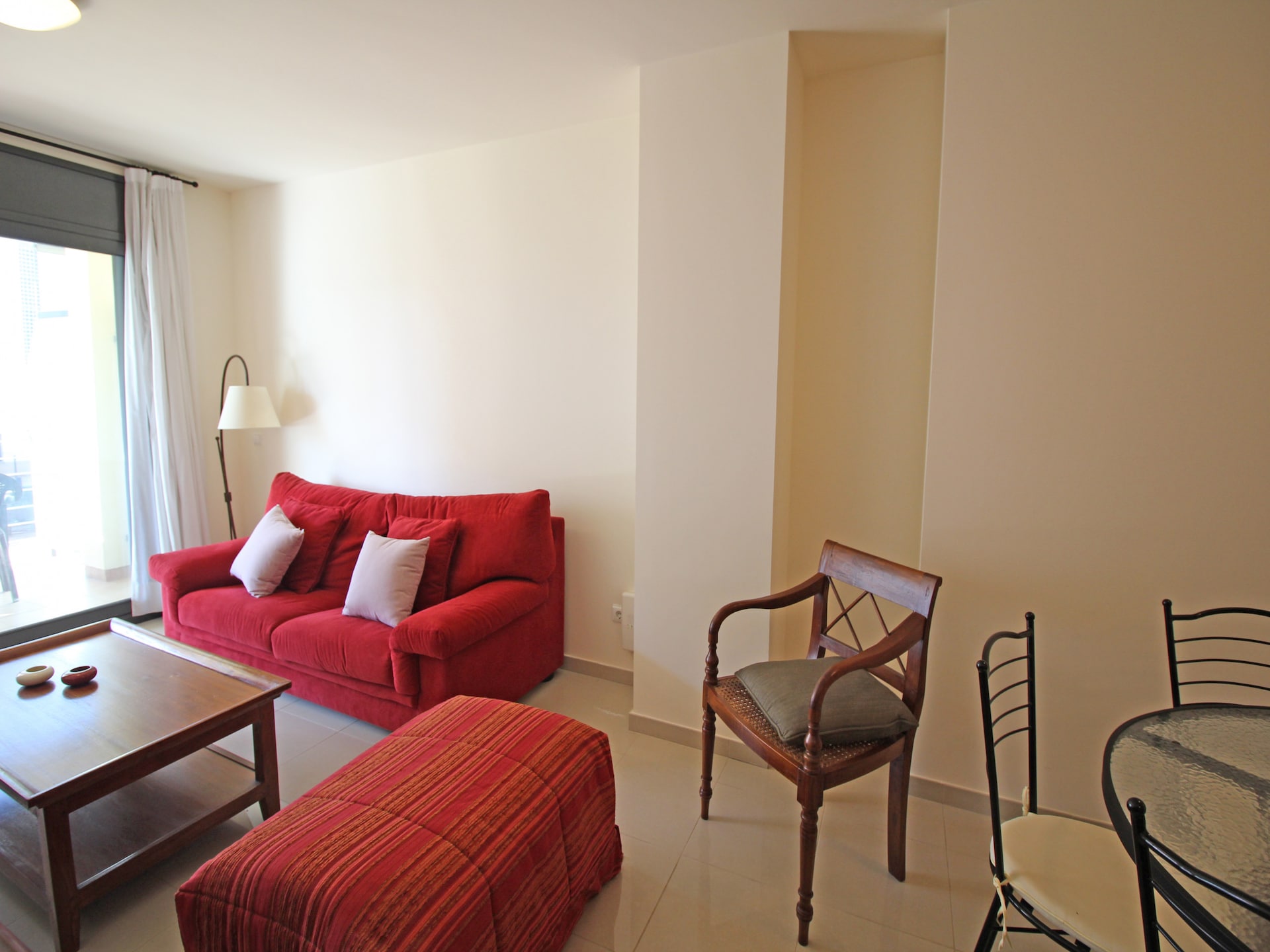Licht appartement in Roses, 150m van strand met zwembad & parkeerplaats - foto 9