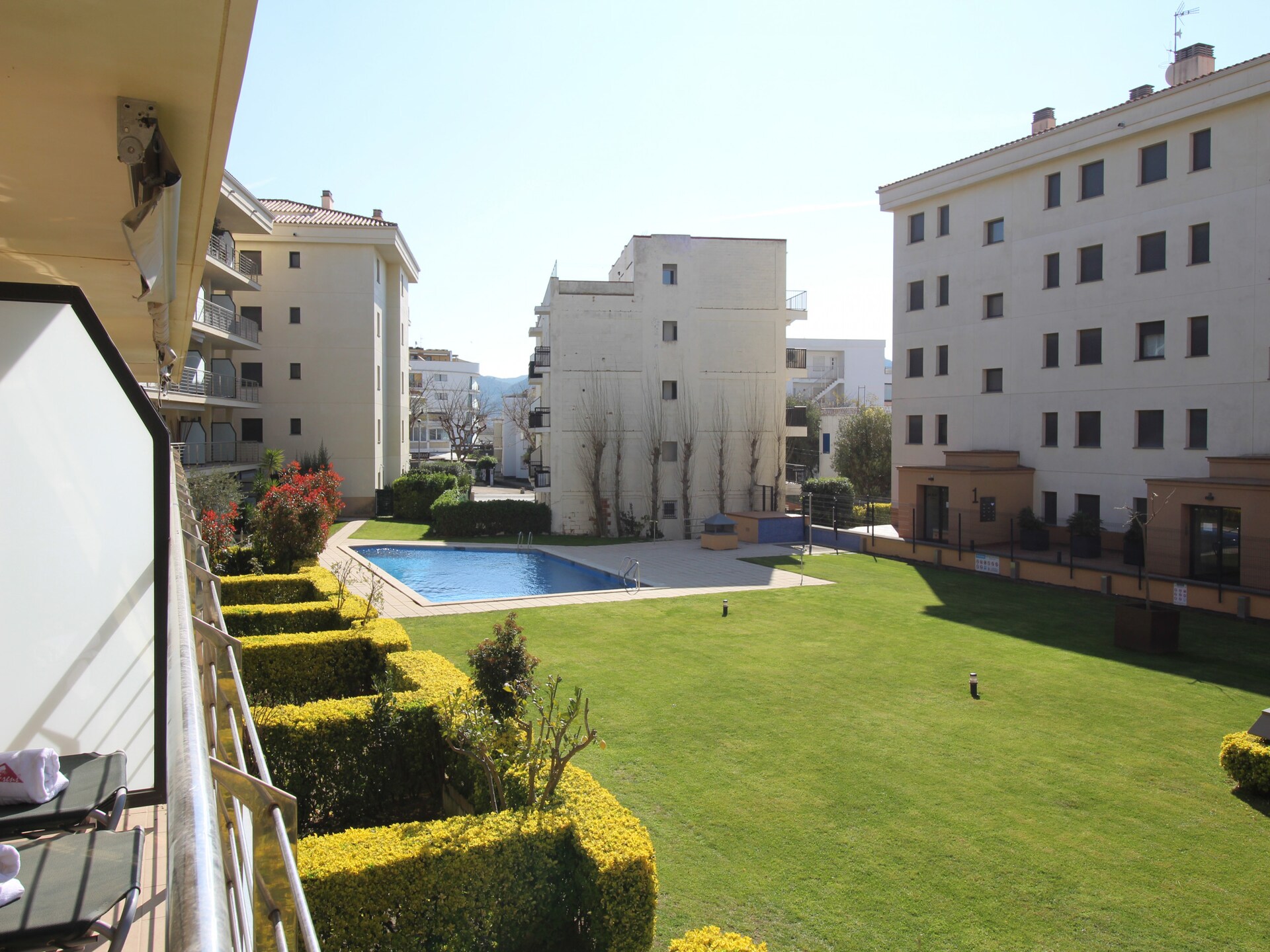 Licht appartement in Roses, 150m van strand met zwembad & parkeerplaats - foto 28