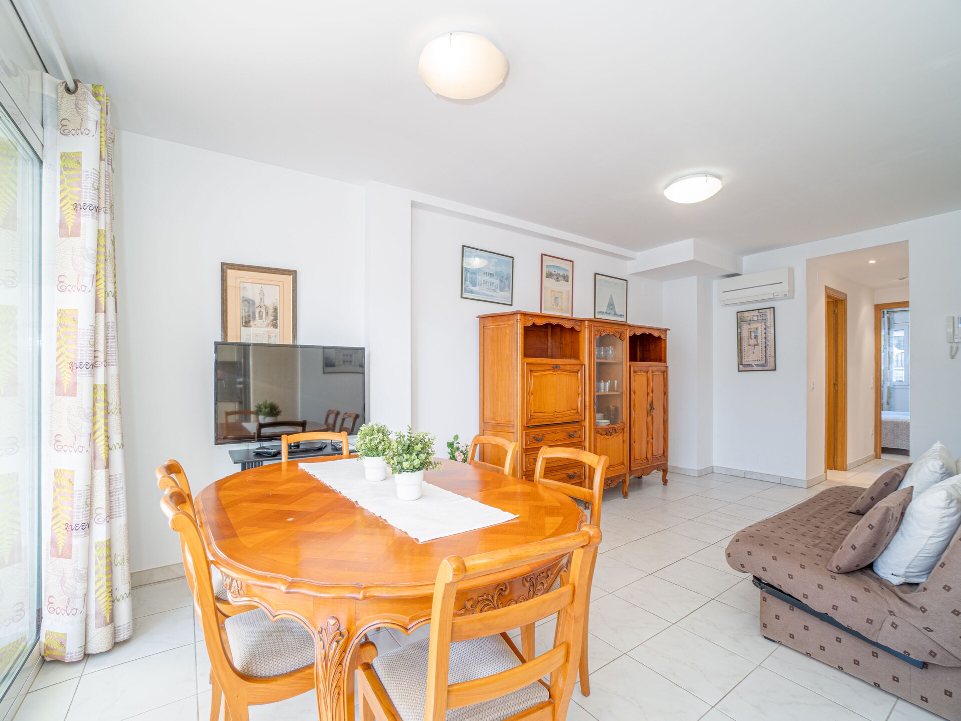 Licht appartement aan het kanaal in Empuriabrava, strand op 200 meter - foto 2
