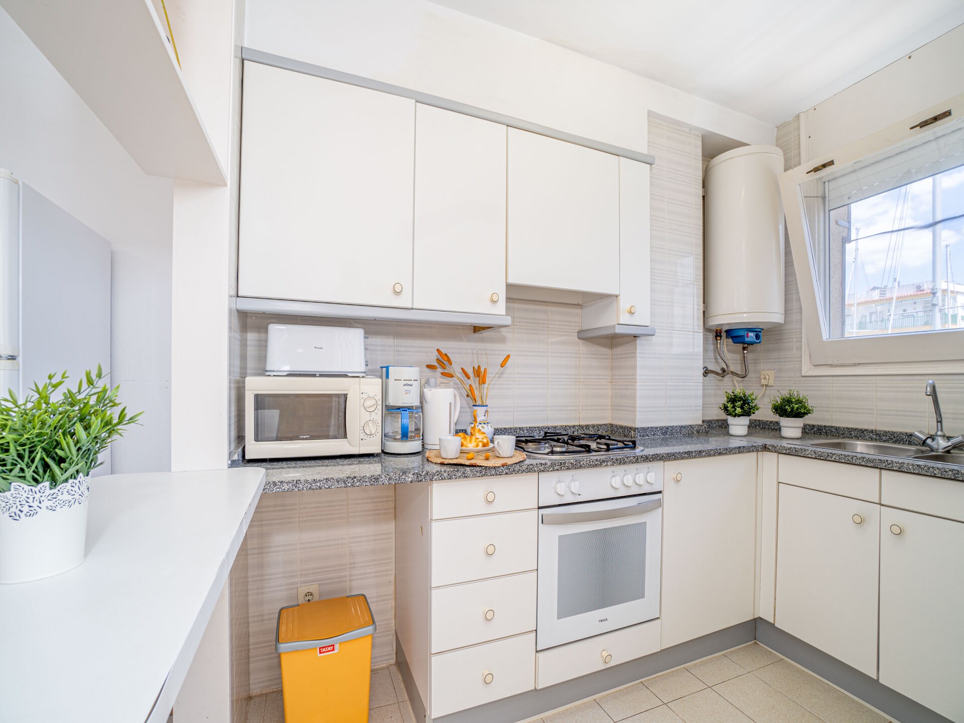 Luxe appartement aan de golfbaan in Empuriabrava, vlakbij het strand - foto 2