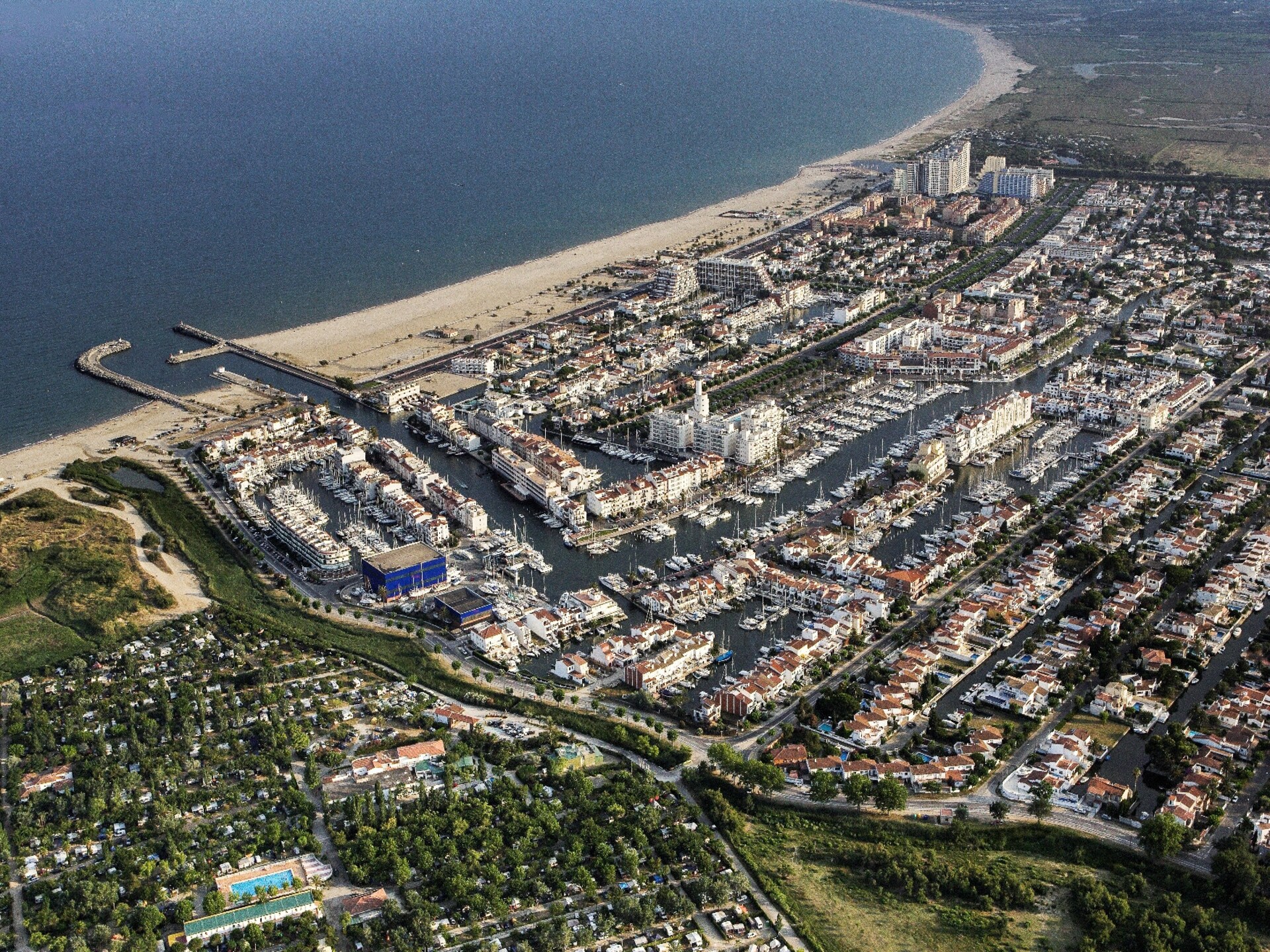 Ruim golfappartement voor 7 met zeezicht op 400m van het strand - foto 28