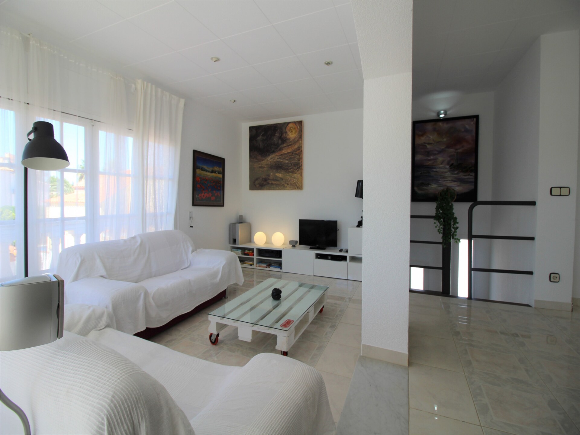 Vrijstaande villa aan de golfbaan in Empuriabrava, strand op 150 meter - foto 2