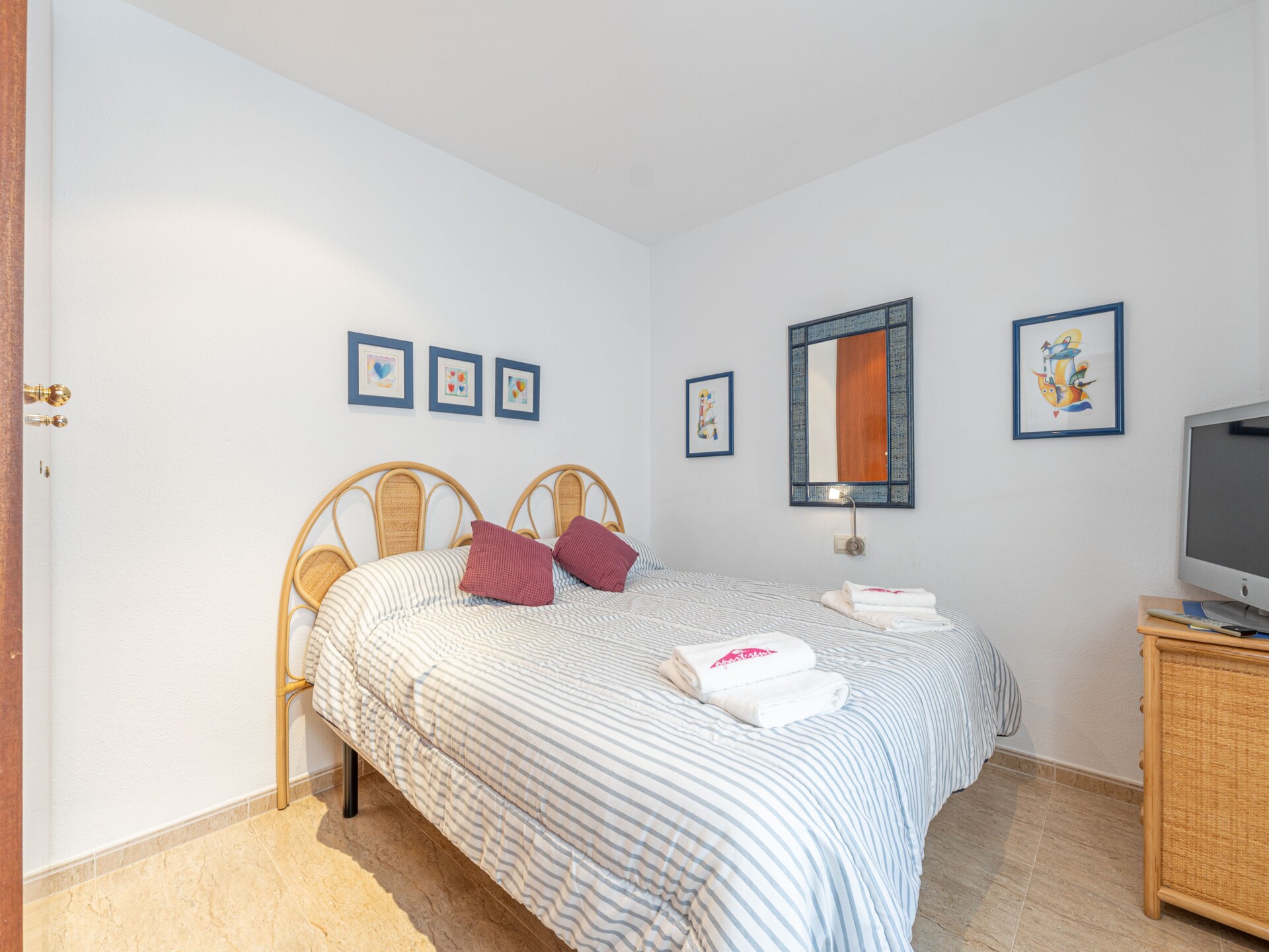 Modern appartement aan zee in Empuriabrava, 50m van het strand - foto 4