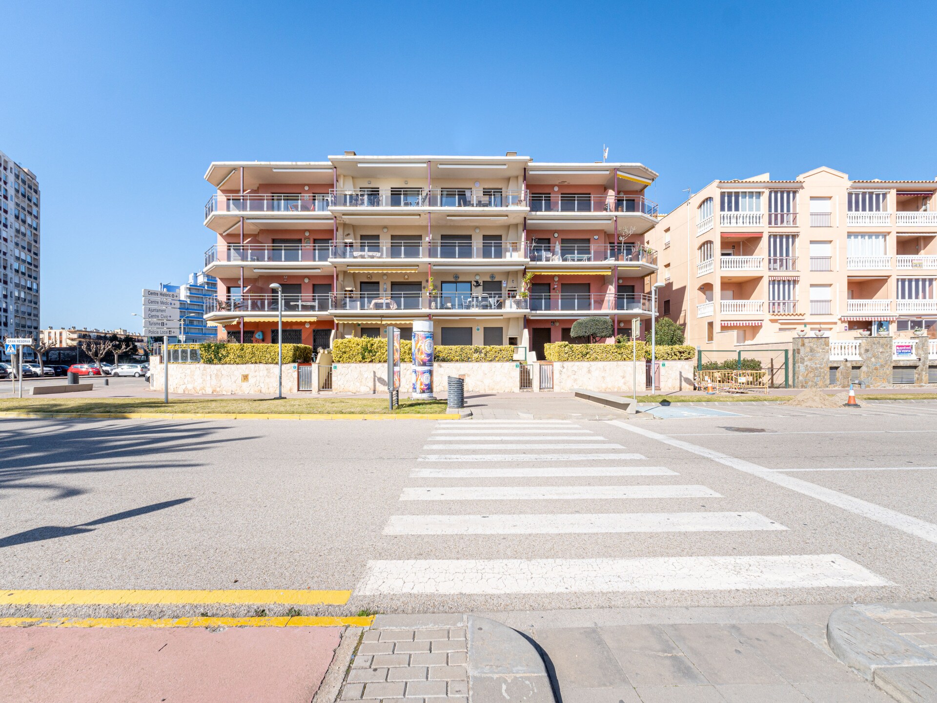 Modern appartement aan zee in Empuriabrava, 50m van het strand - foto 32