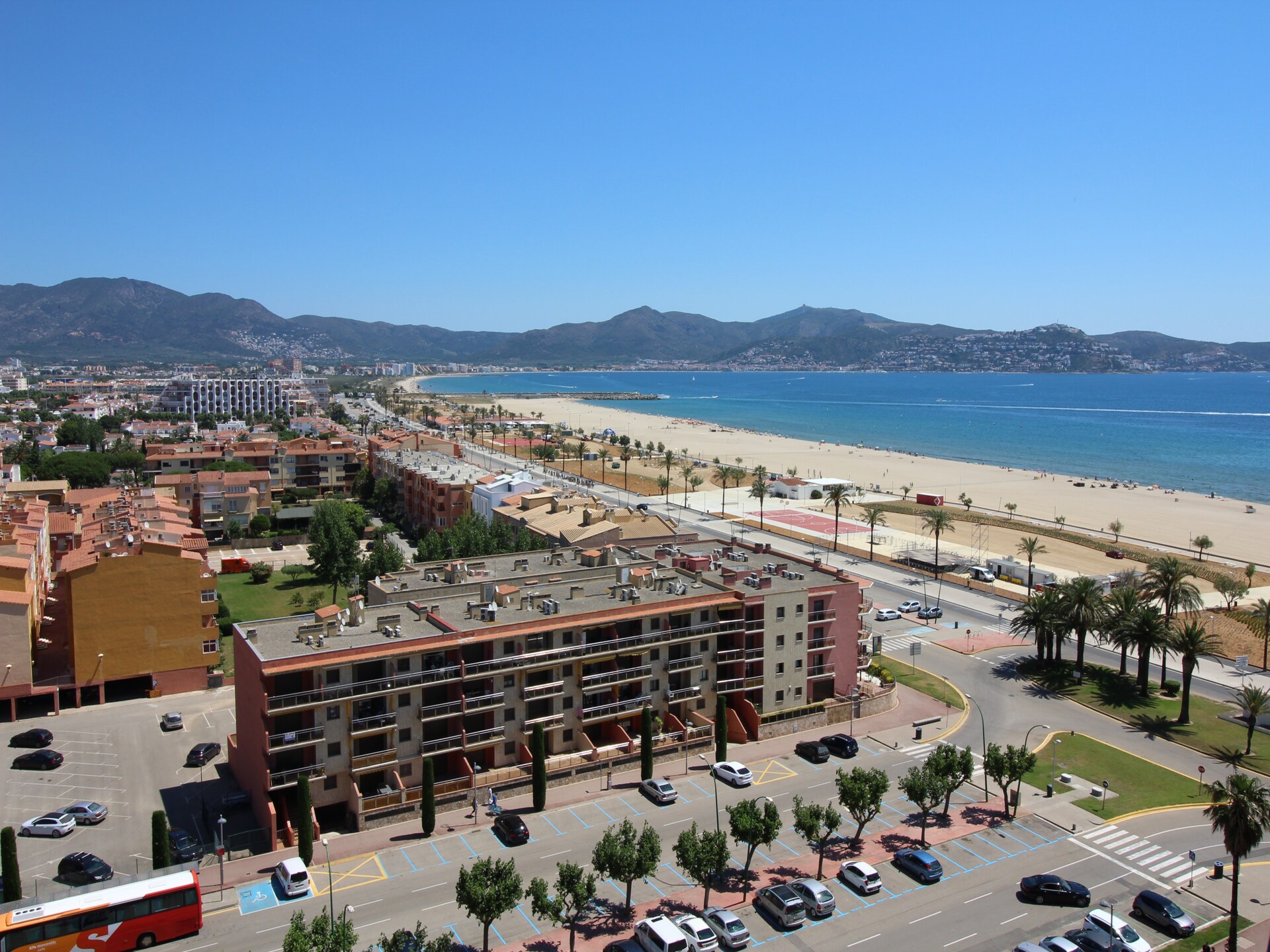 Modern appartement aan zee in Empuriabrava, 50m van het strand - foto 33