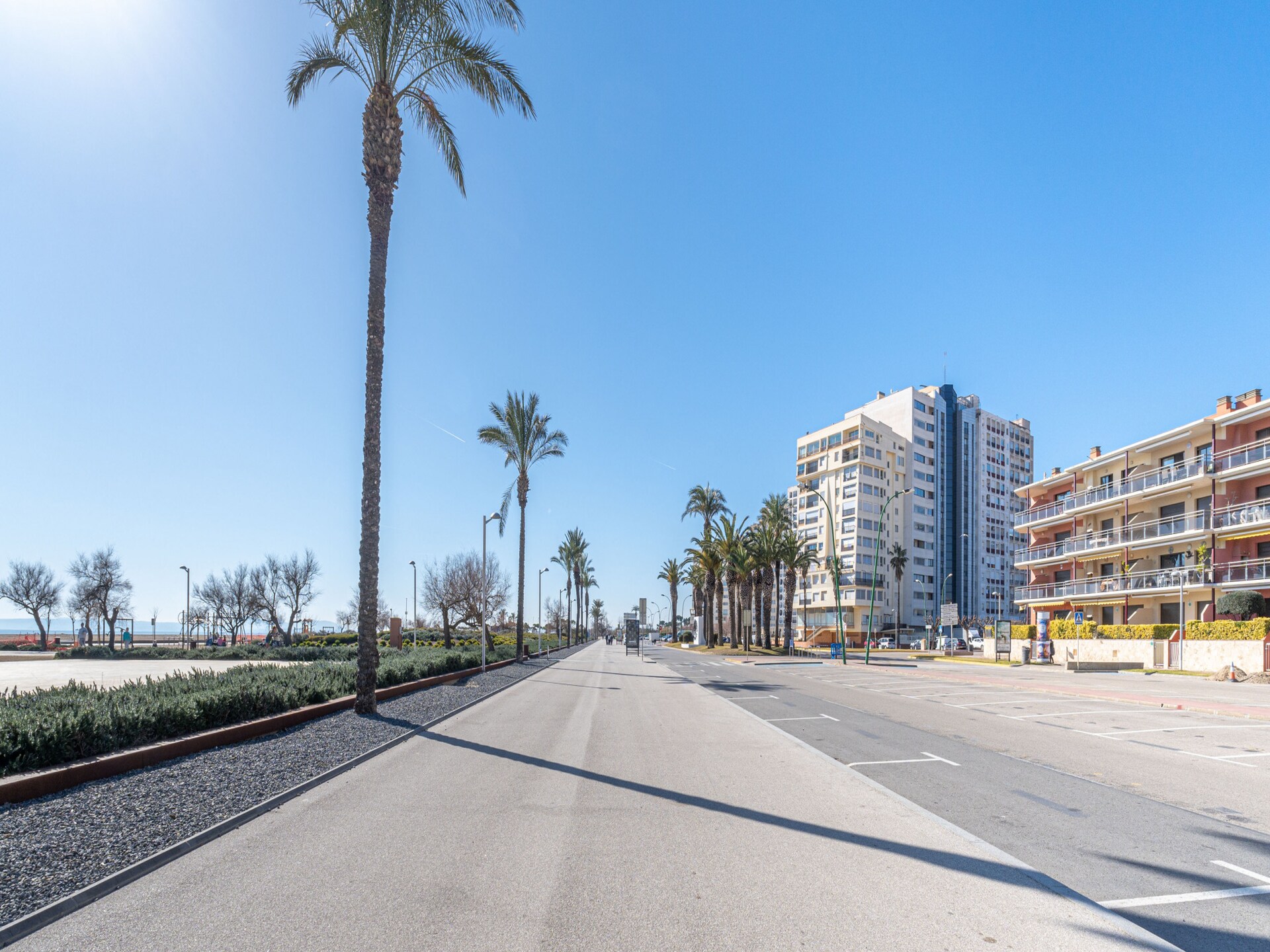 Modern appartement aan zee in Empuriabrava, 50m van het strand - foto 27