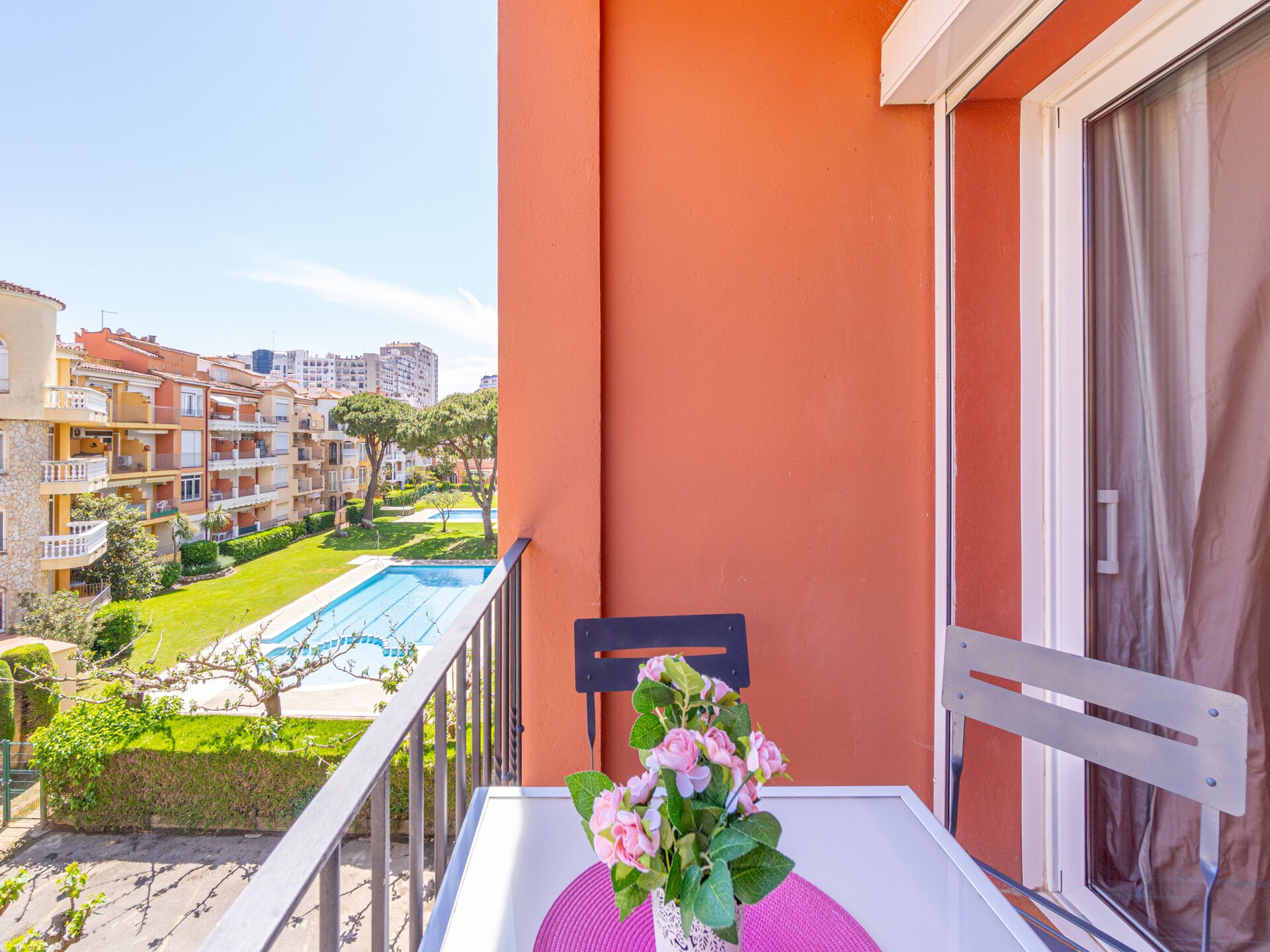 Licht appartement in Empuriabrava: 300m van strand, golf & zwembad - foto 28