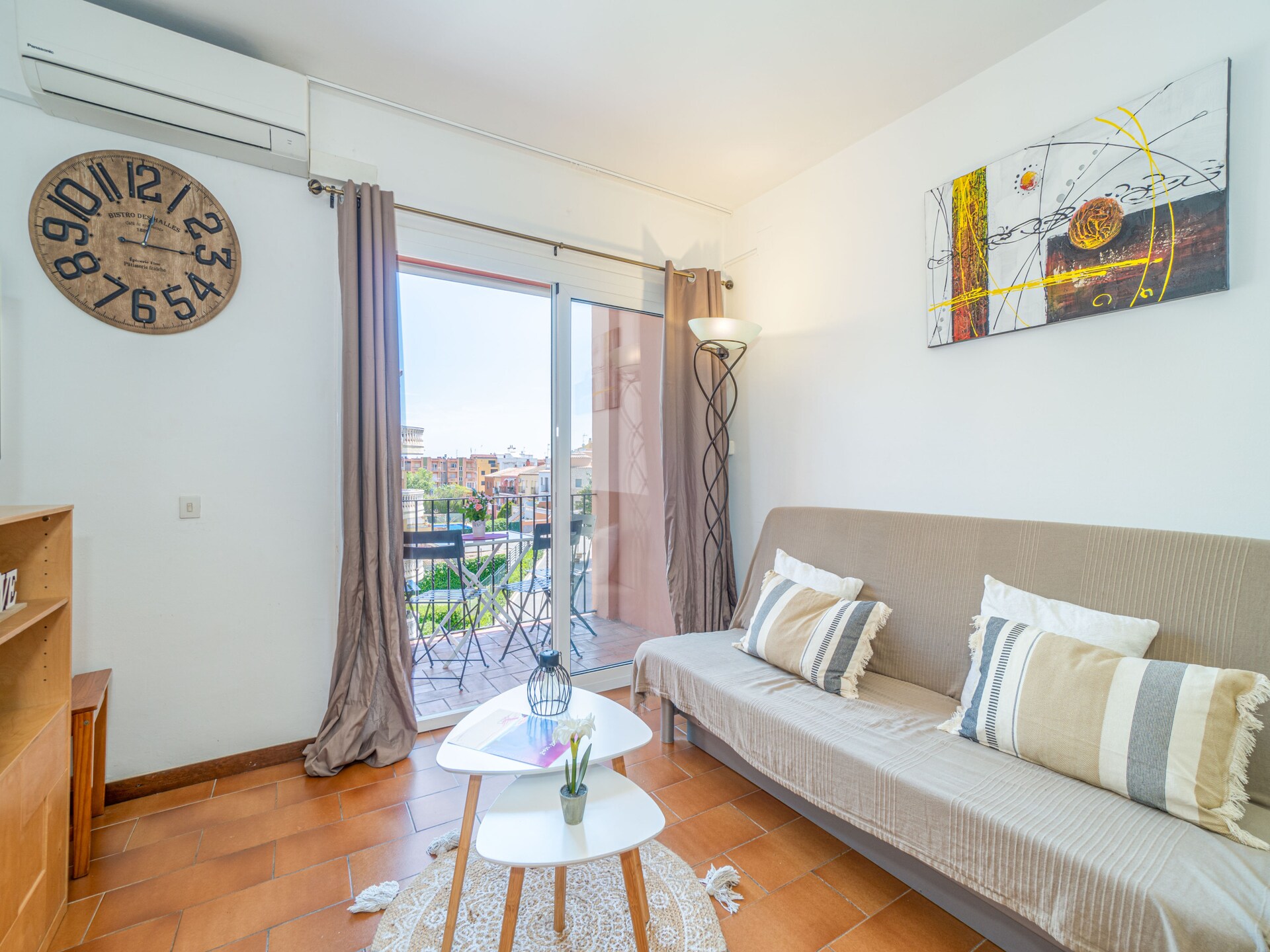 Licht appartement in Empuriabrava: 300m van strand, golf & zwembad - foto 6