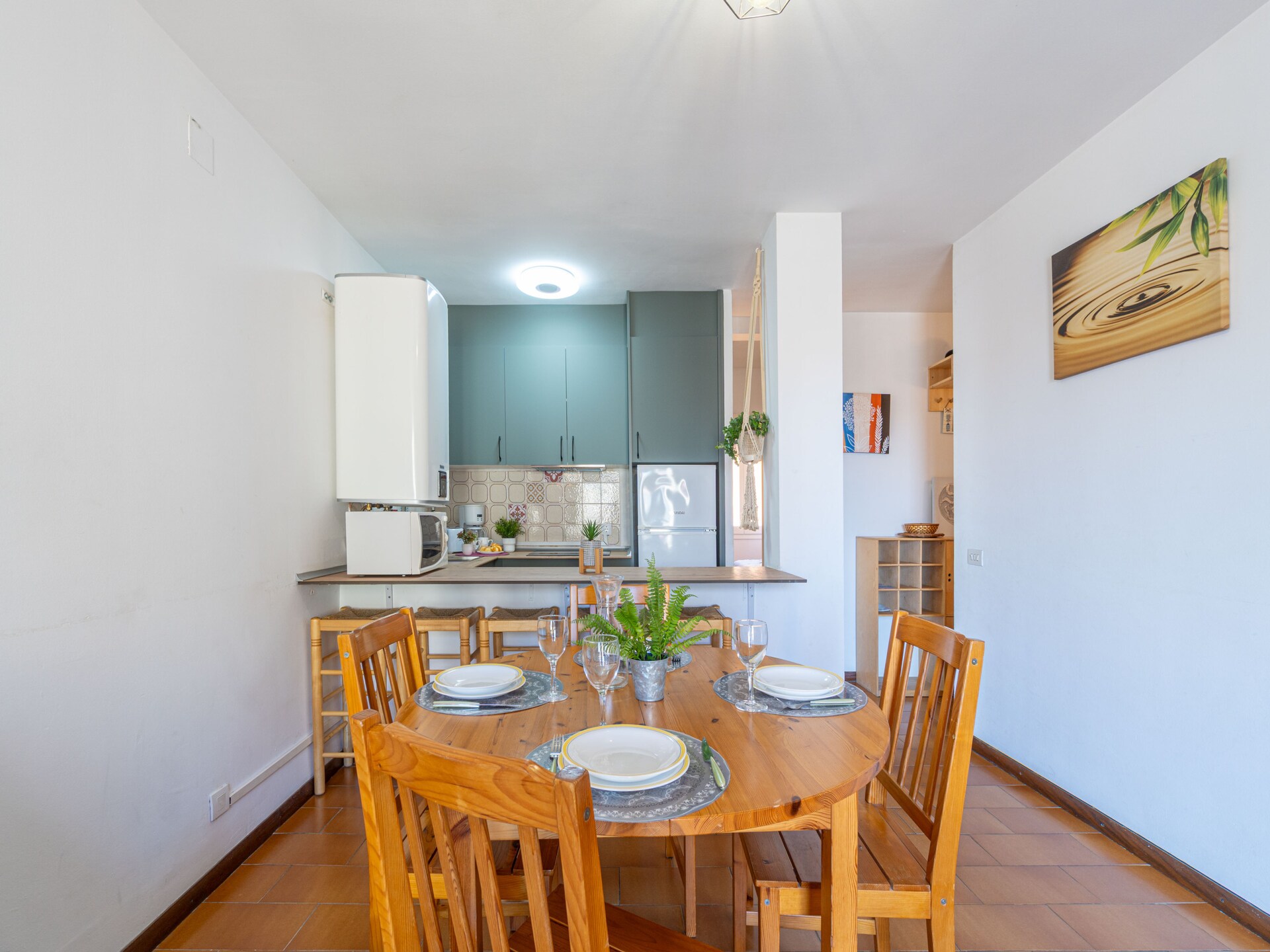 Licht appartement in Empuriabrava: 300m van strand, golf & zwembad - foto 2