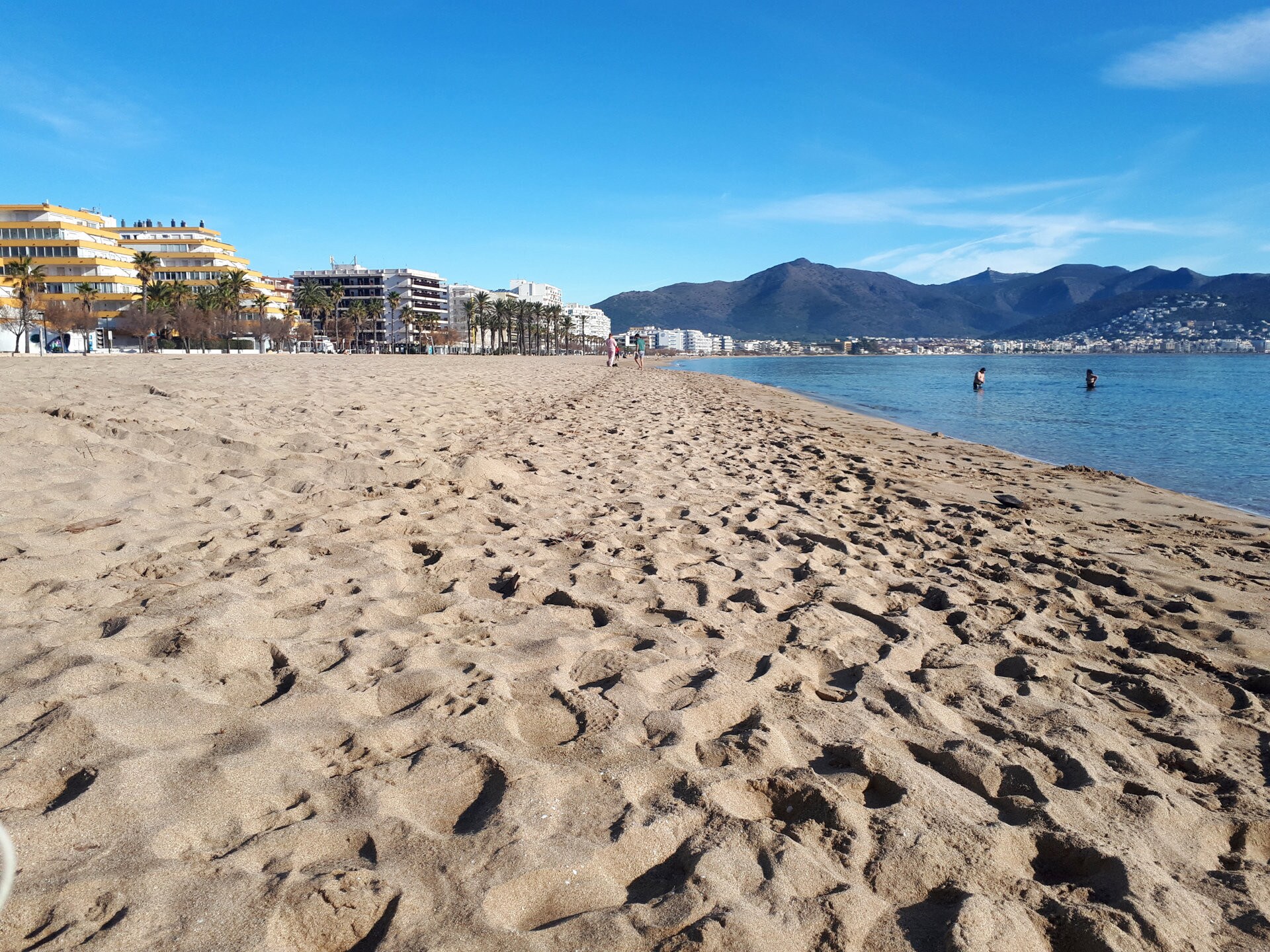 6-persoons luxe appartement in Rosas op 850m van het strand - foto 36