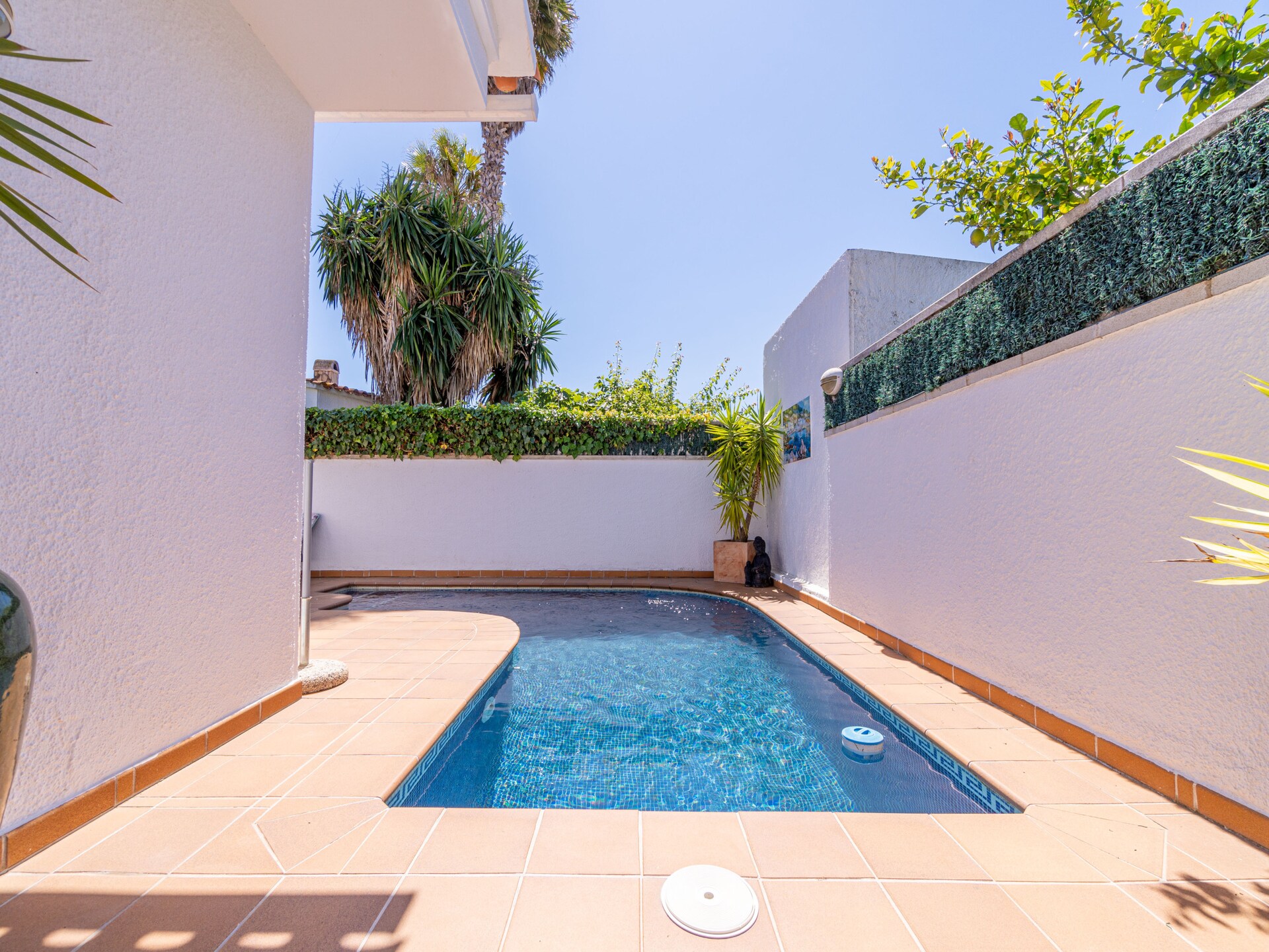Vrijstaande villa met privézwembad aan de golfbaan in Empuriabrava - foto 7