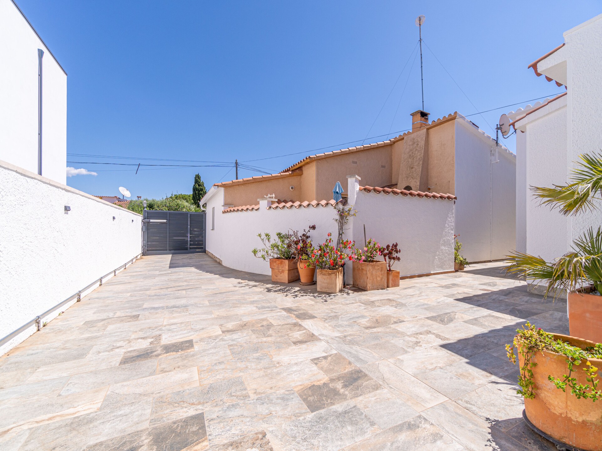 Vrijstaande villa met privézwembad aan de golfbaan in Empuriabrava - foto 38