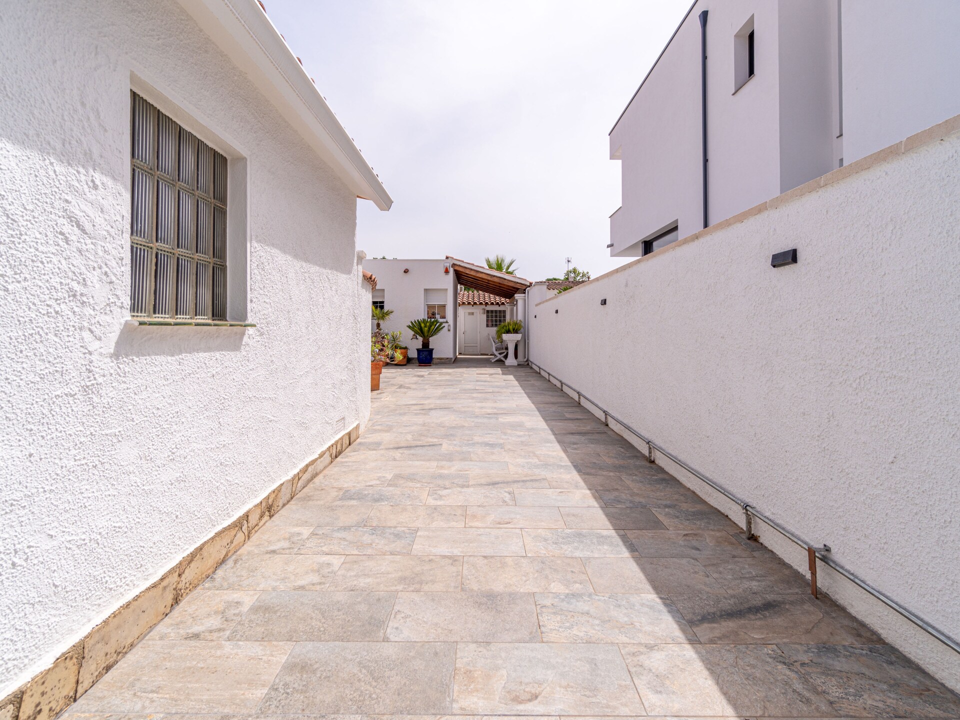 Vrijstaande villa met privézwembad aan de golfbaan in Empuriabrava - foto 37