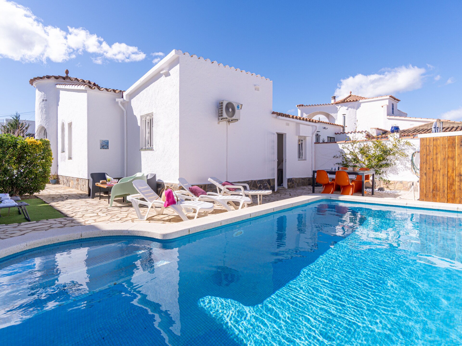 Villa aan de golf in Empuriabrava met privézwembad voor 8 personen - foto 9
