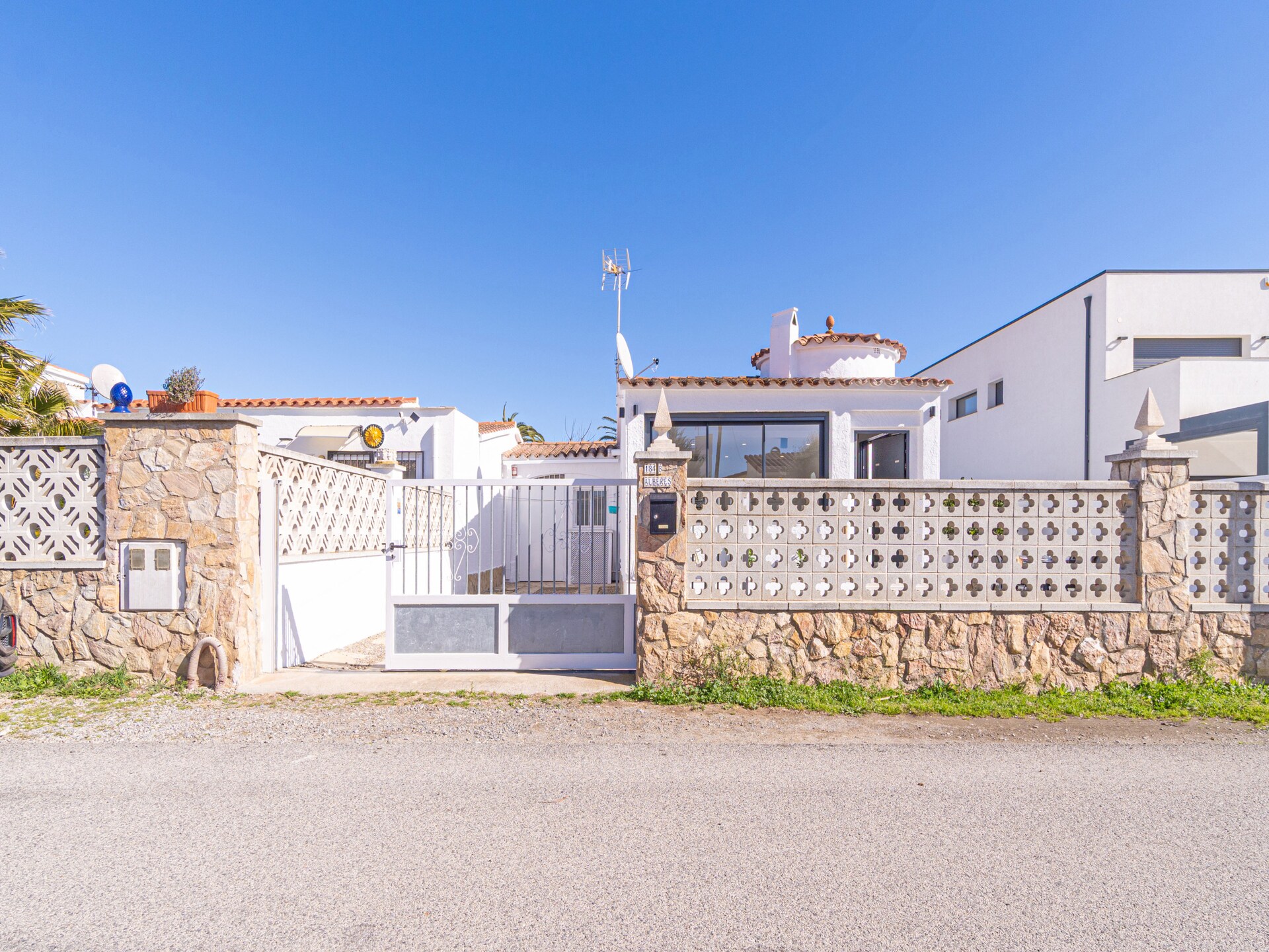 Villa aan de golf in Empuriabrava met privézwembad voor 8 personen - foto 48