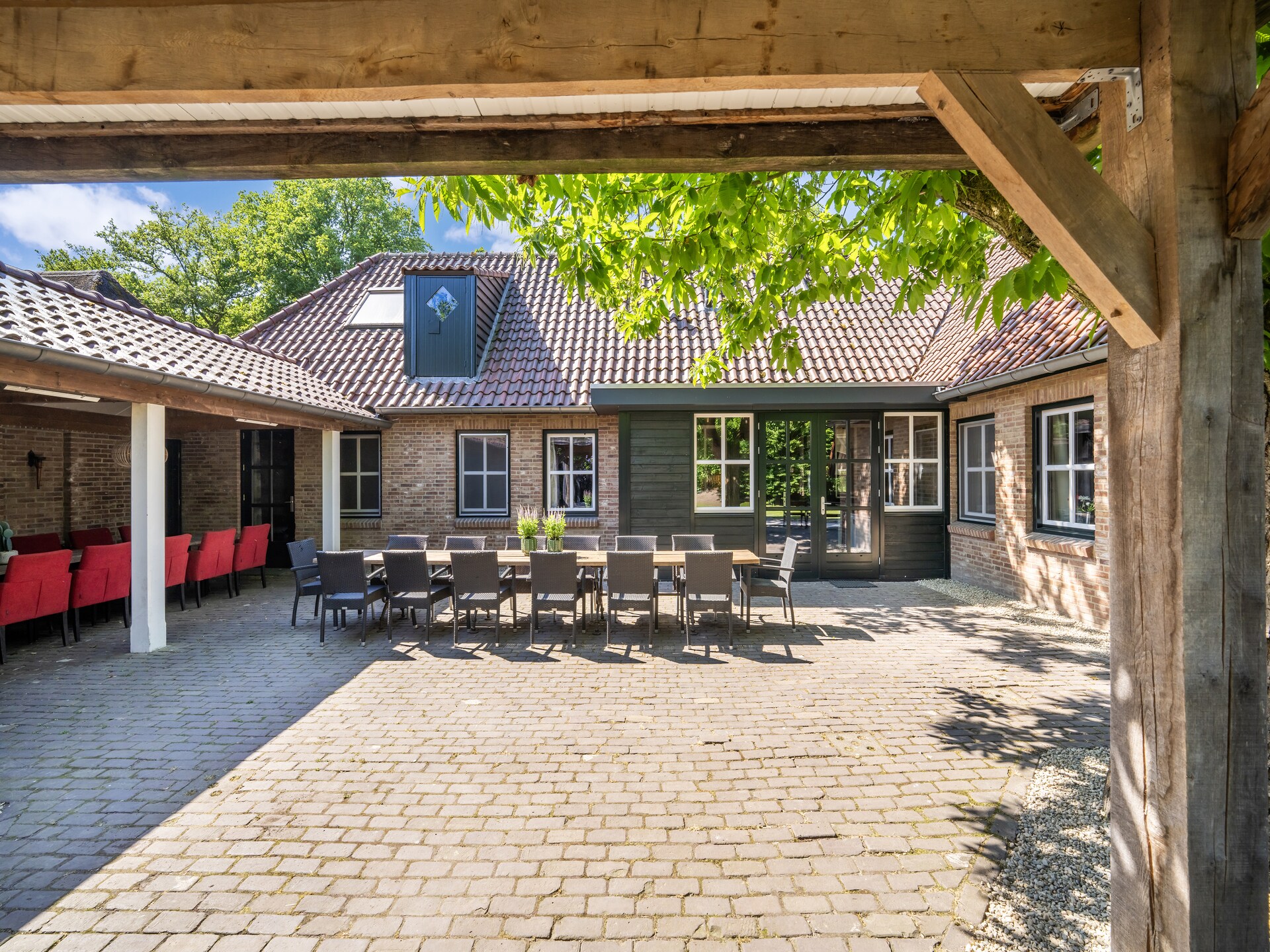 Landhuis 't Woold: 26-persoons villa aan meer met golfbaan in Brabant - foto 8