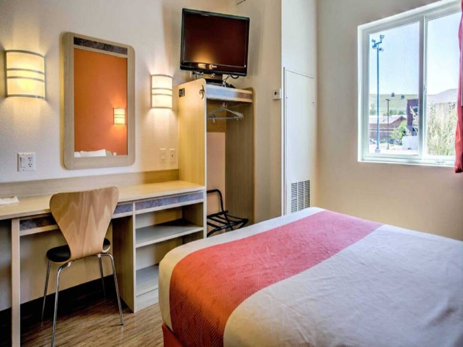 Compacte kamer met queen bed in Missoula – huisdieren welkom - foto 7
