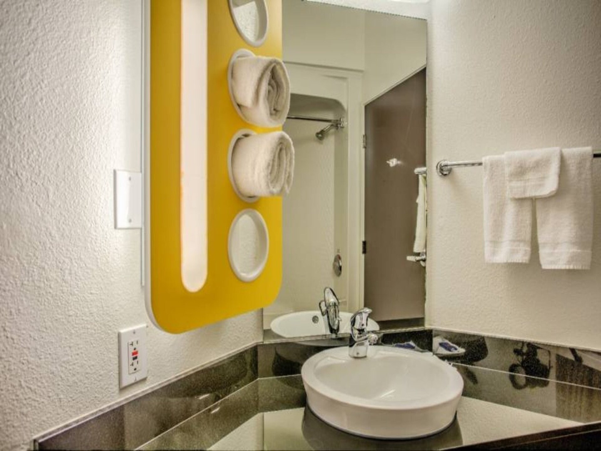 Compacte kamer met queen bed in Missoula – huisdieren welkom - foto 17