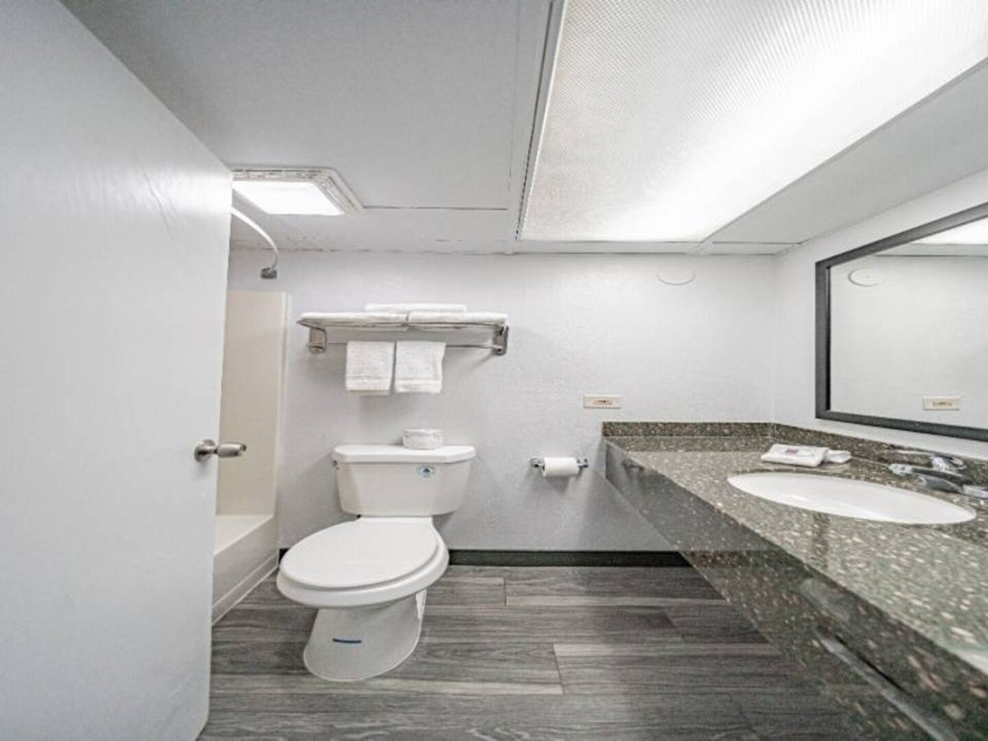 Knusse studio met kitchenette in Pocatello – hondvriendelijk en centraal - foto 32