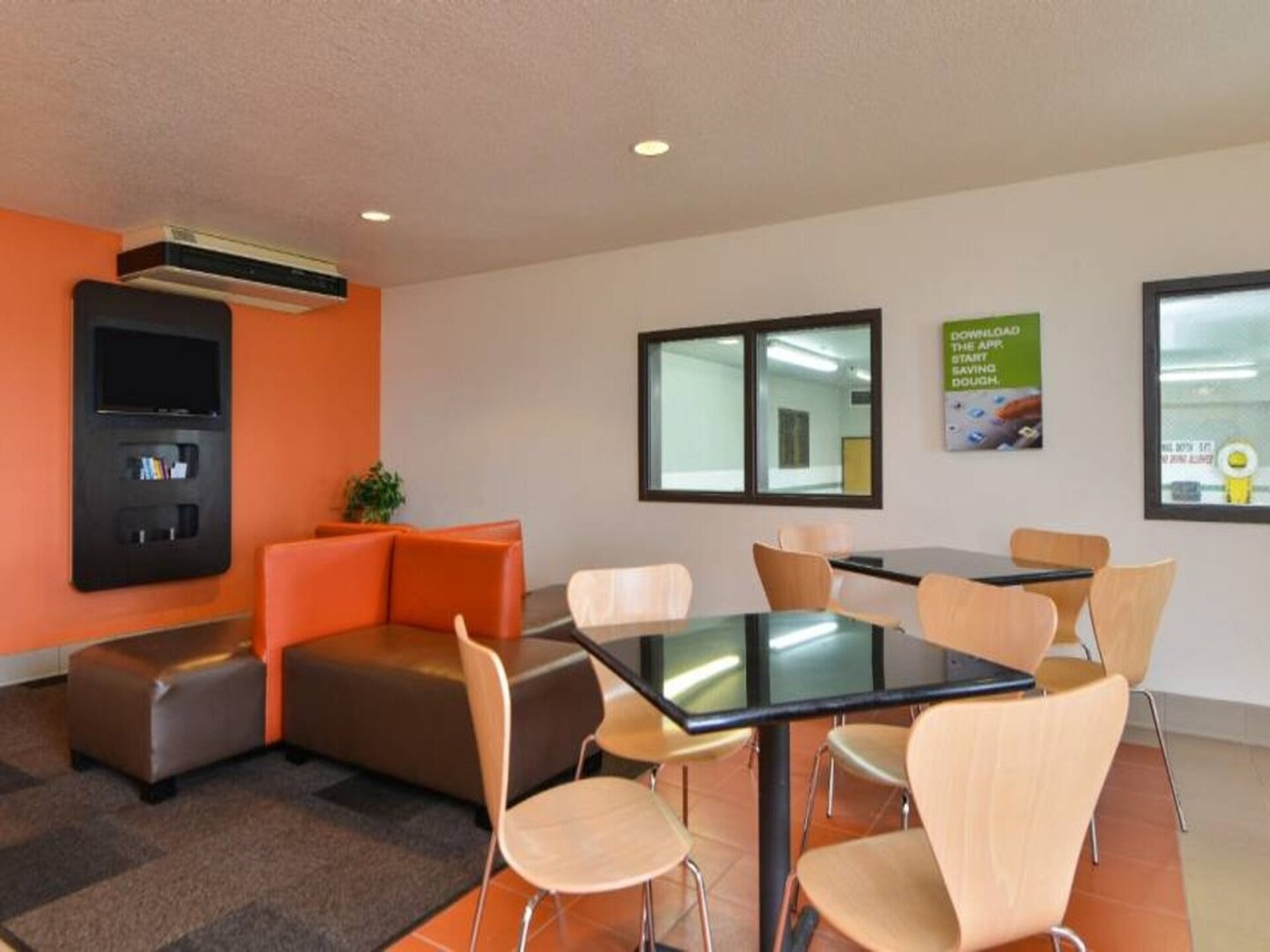 Knusse hotelkamer met queenbed in Meridian, Idaho – gratis WiFi - foto 31
