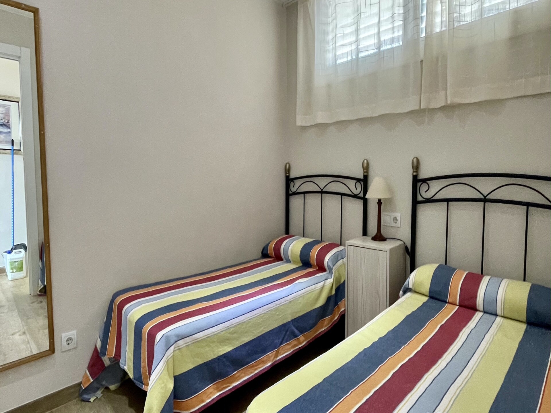 Centraal gelegen appartement aan het strand in Estartit · 5 pers. - foto 7