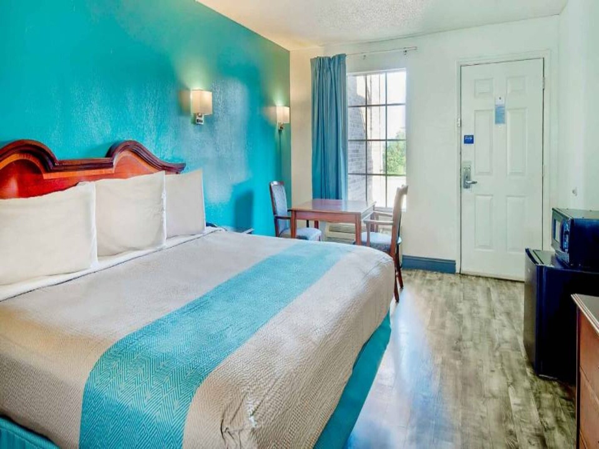 Knusse studio in Grand Rivers met koningsbed, dicht bij waterpark - foto 9