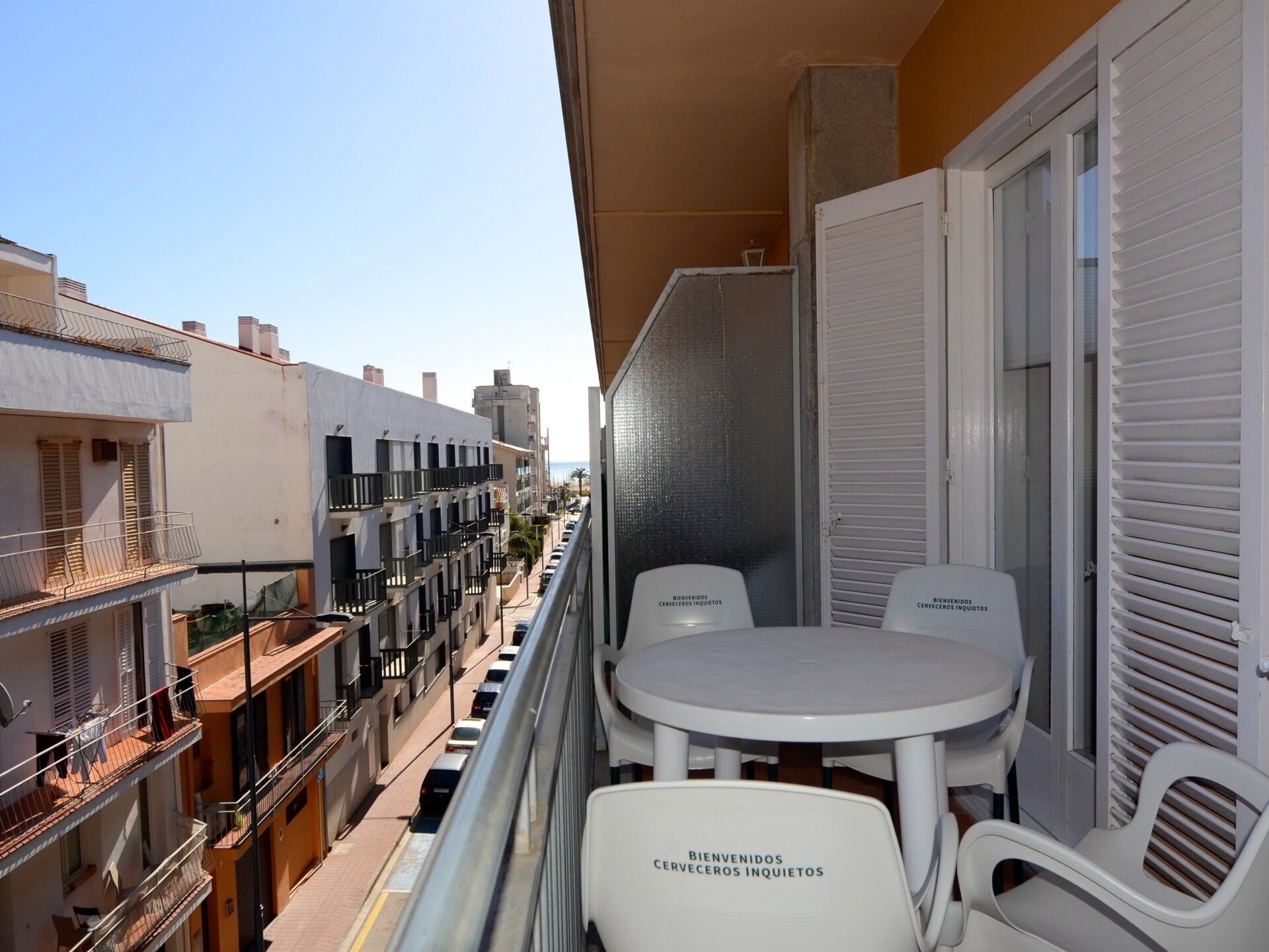 Gezellig appartement Estartit met terras, dicht bij strand en centrum - foto 1